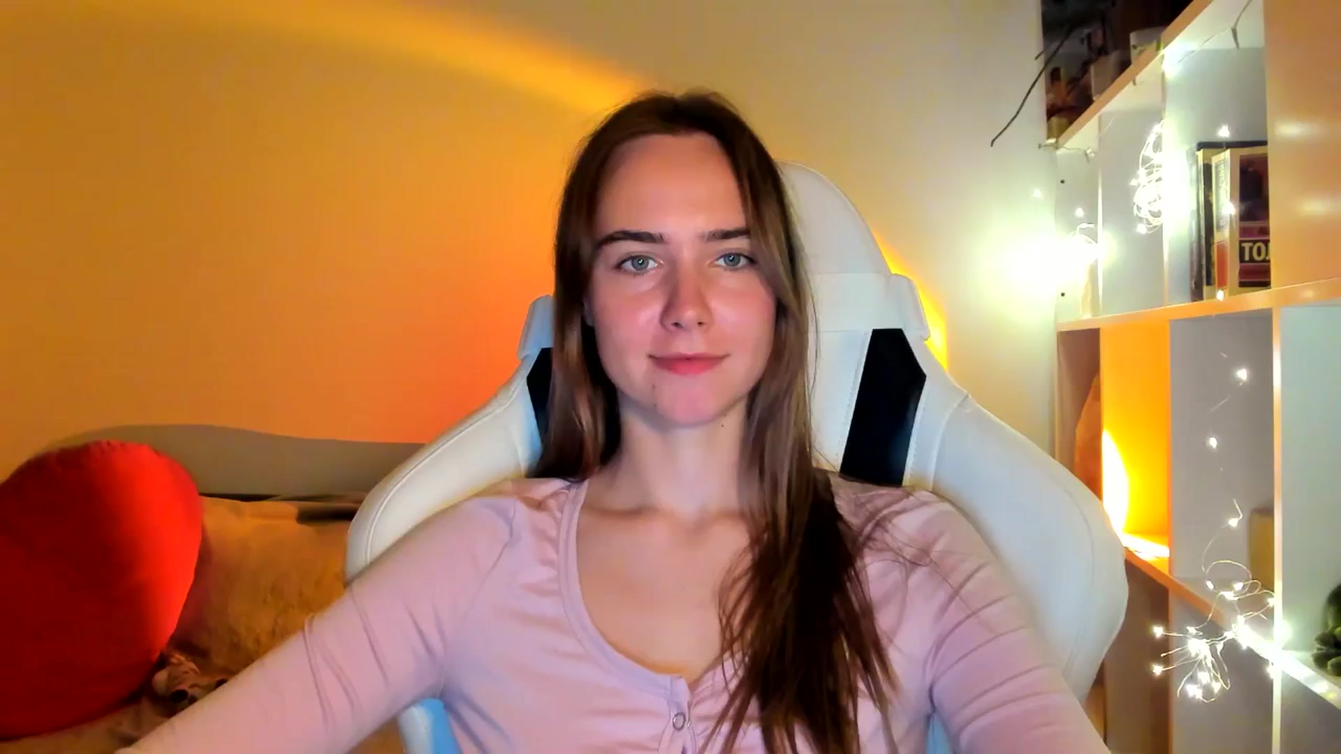 Gallery image thumbnail from OhAlisa's myfreecams stream on, 10/01/2025, 18:02 image 1 of 20