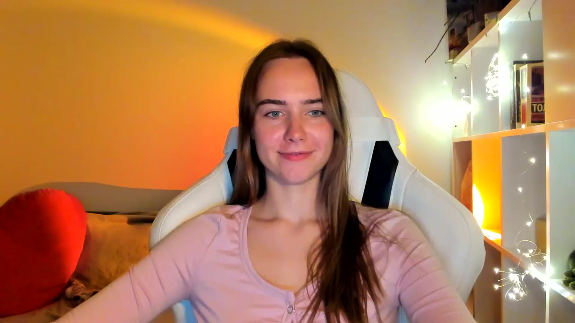 Gallery image thumbnail from OhAlisa's myfreecams stream on, 10/01/2025, 18:02 image 2 of 20