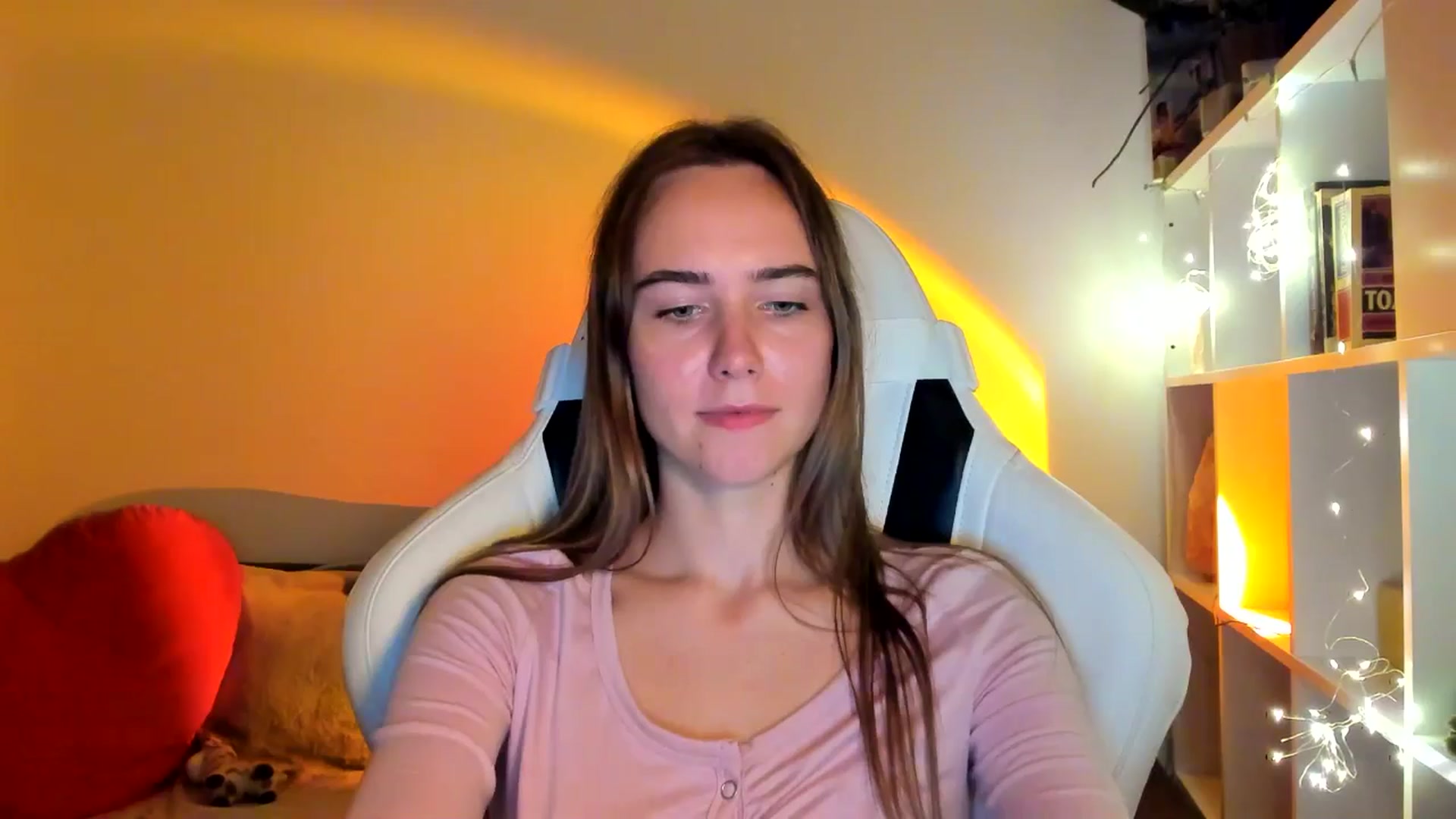 Gallery image thumbnail from OhAlisa's myfreecams stream on, 10/01/2025, 18:36 image 4 of 20