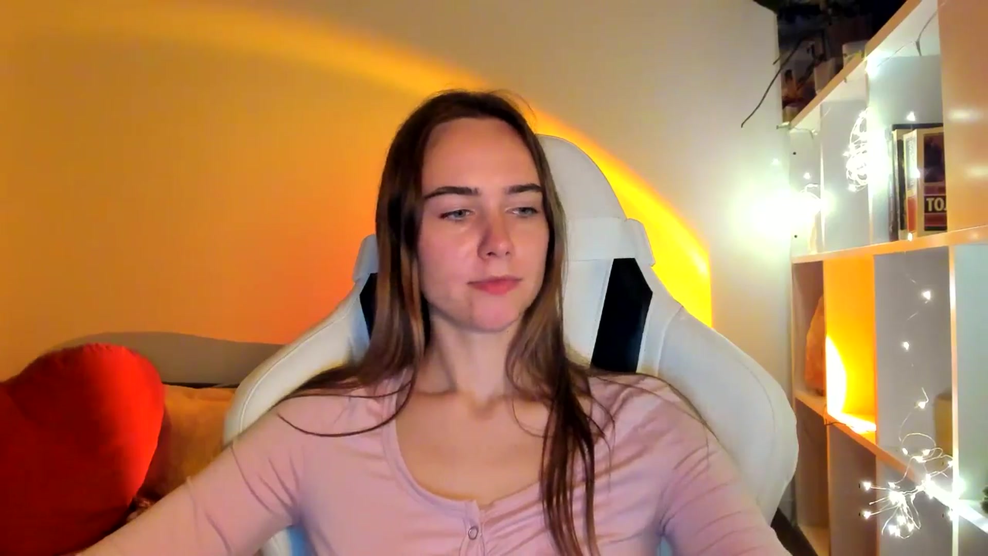 Gallery image thumbnail from OhAlisa's myfreecams stream on, 10/01/2025, 18:36 image 11 of 20