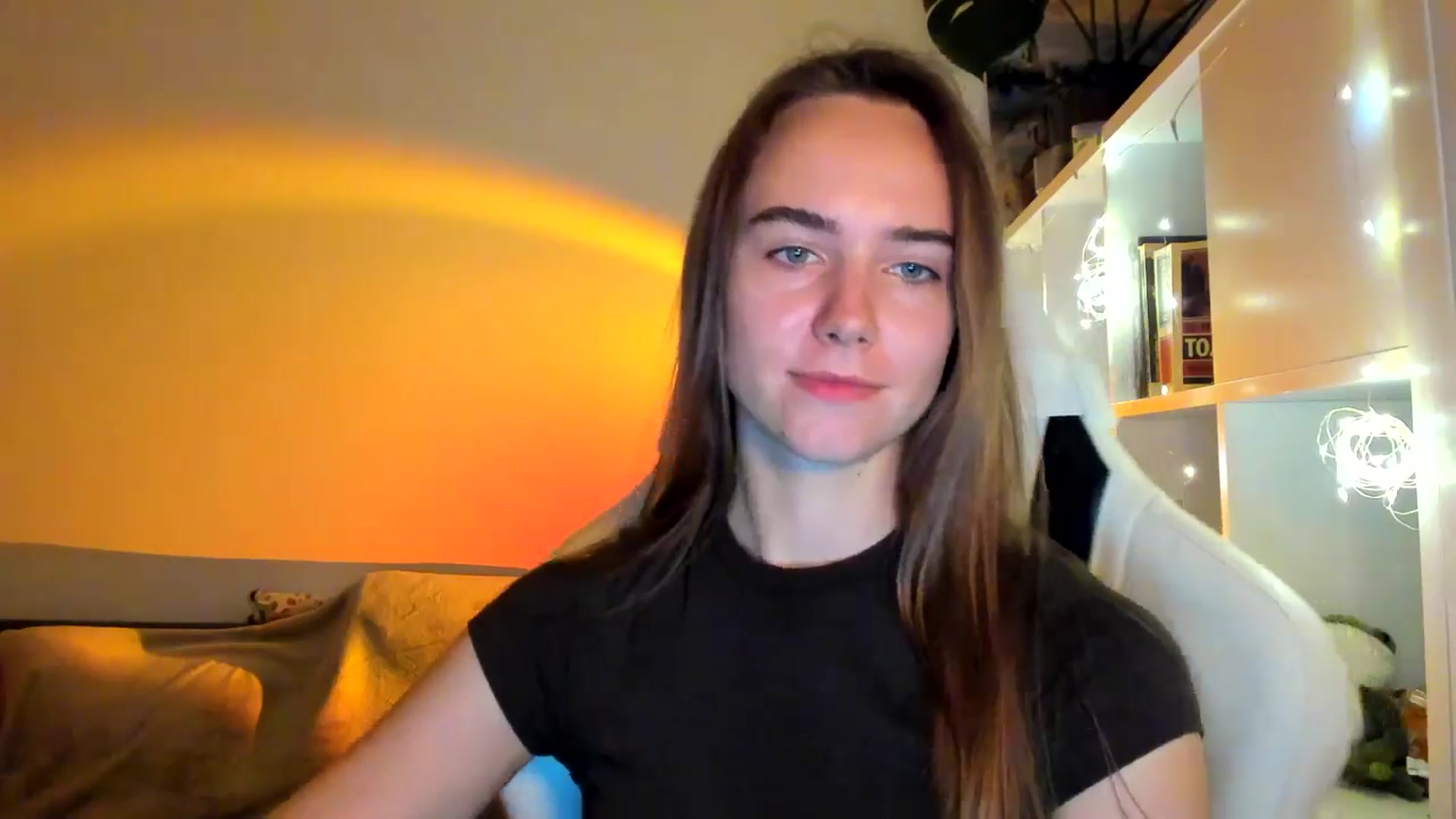 Gallery image thumbnail from OhAlisa's myfreecams stream on, 10/03/2025, 17:57 image 19 of 20