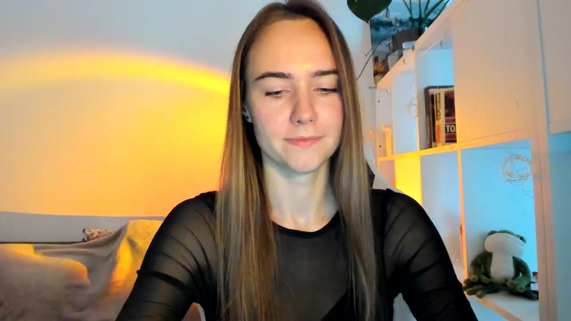 Gallery image thumbnail from OhAlisa's myfreecams stream on, 10/04/2025, 13:00 image 3 of 20