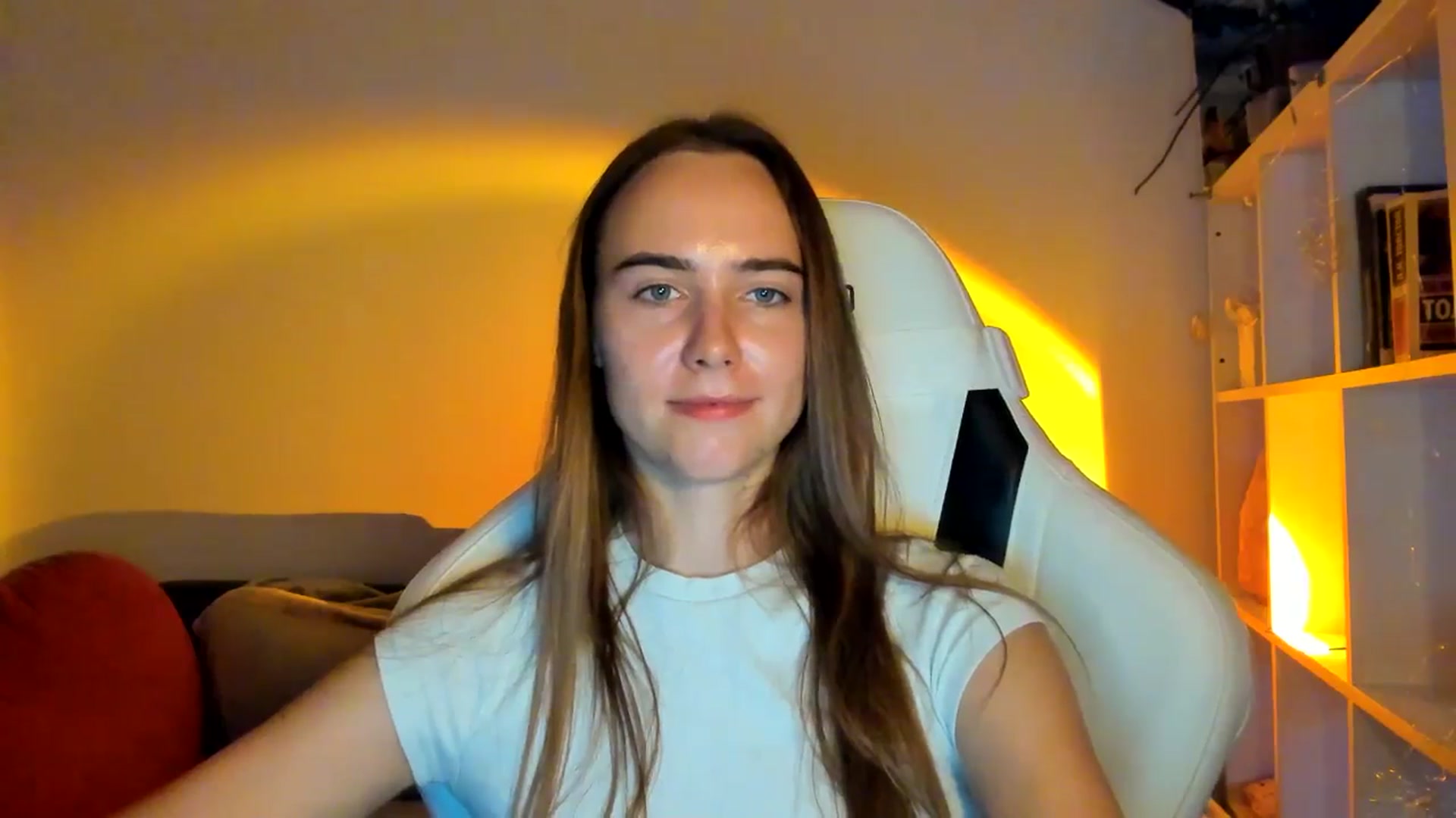 Gallery image thumbnail from OhAlisa's myfreecams stream on, 10/06/2025, 17:07 image 8 of 20