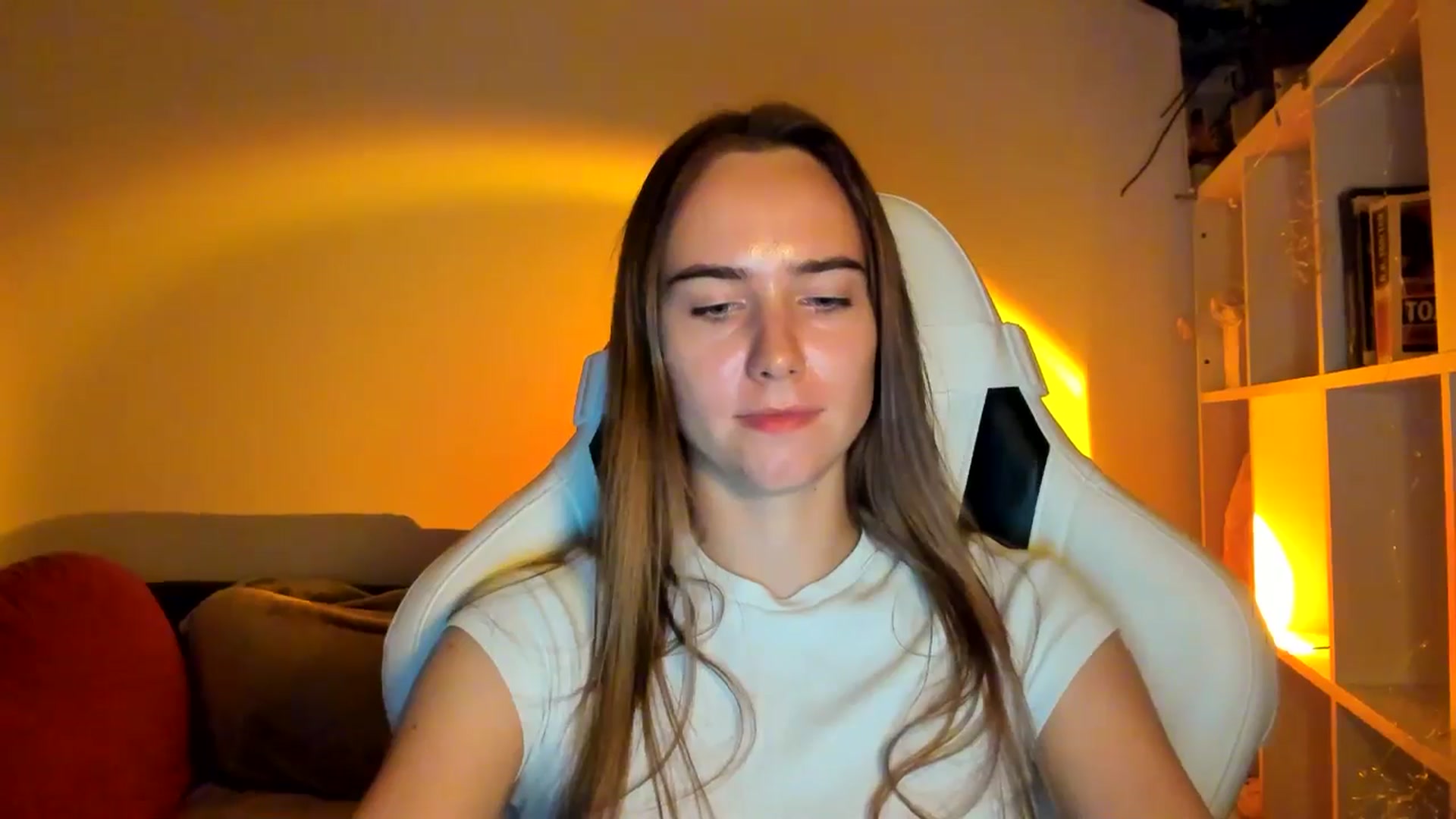 Gallery image thumbnail from OhAlisa's myfreecams stream on, 10/06/2025, 17:07 image 15 of 20