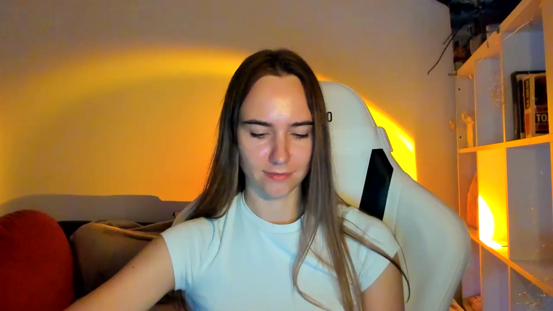 Gallery image thumbnail from OhAlisa's myfreecams stream on, 10/06/2025, 17:07 image 11 of 20