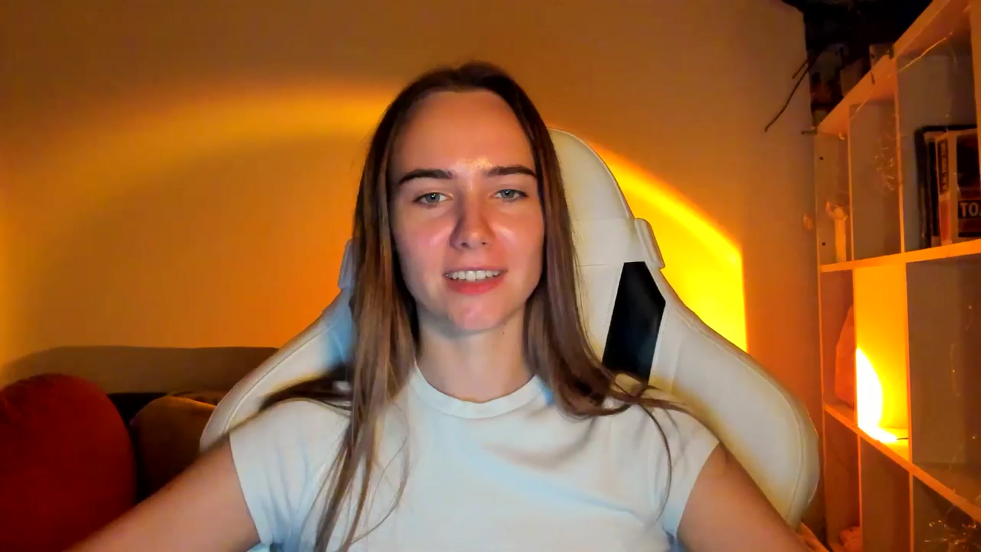 Gallery image thumbnail from OhAlisa's myfreecams stream on, 10/06/2025, 17:07 image 18 of 20