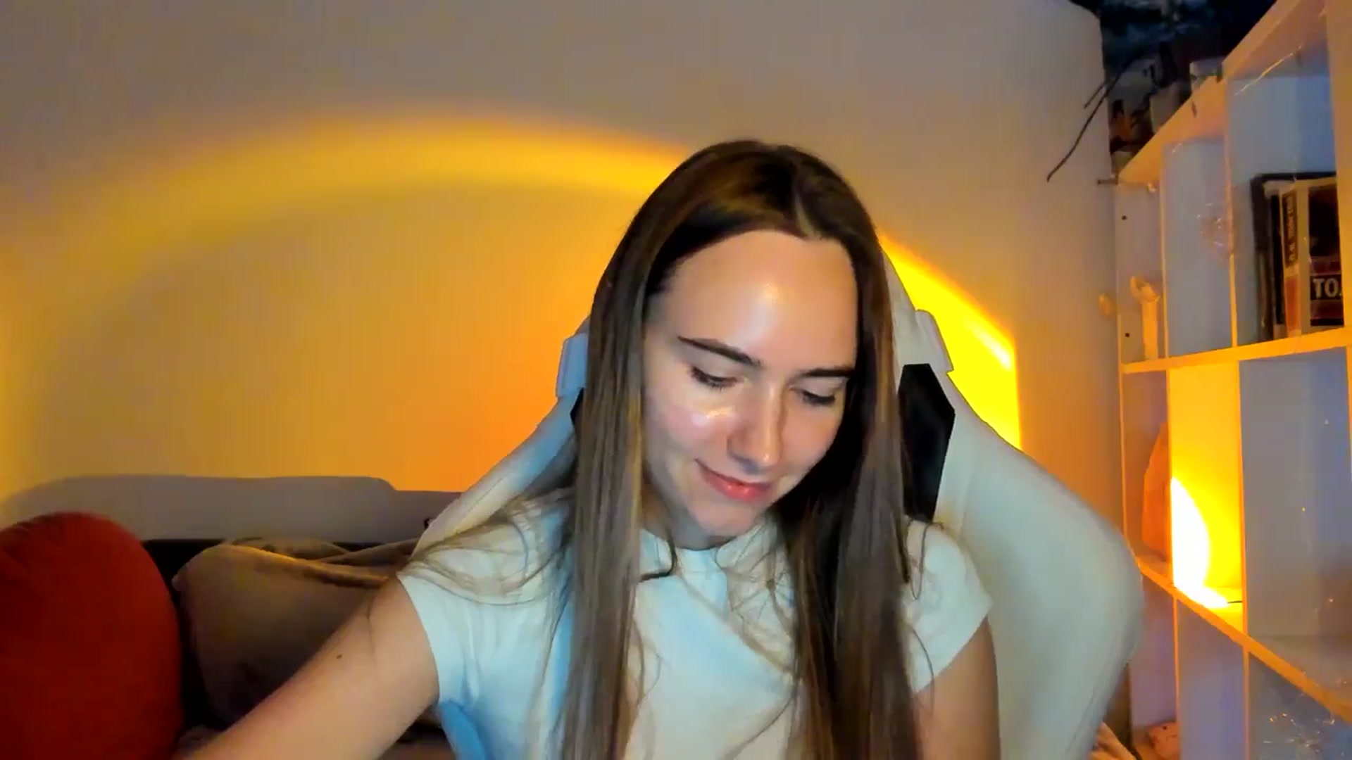 Gallery image thumbnail from OhAlisa's myfreecams stream on, 10/06/2025, 17:07 image 10 of 20