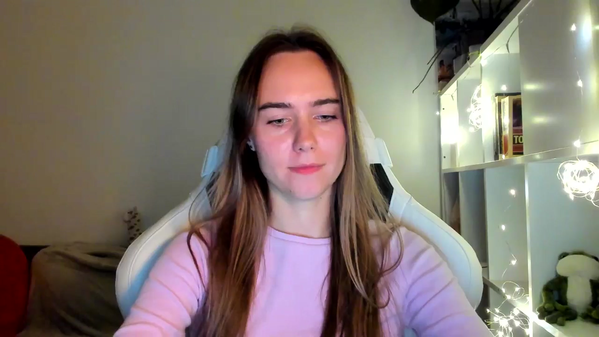 Gallery image thumbnail from OhAlisa's myfreecams stream on, 10/07/2025, 18:03 image 19 of 20