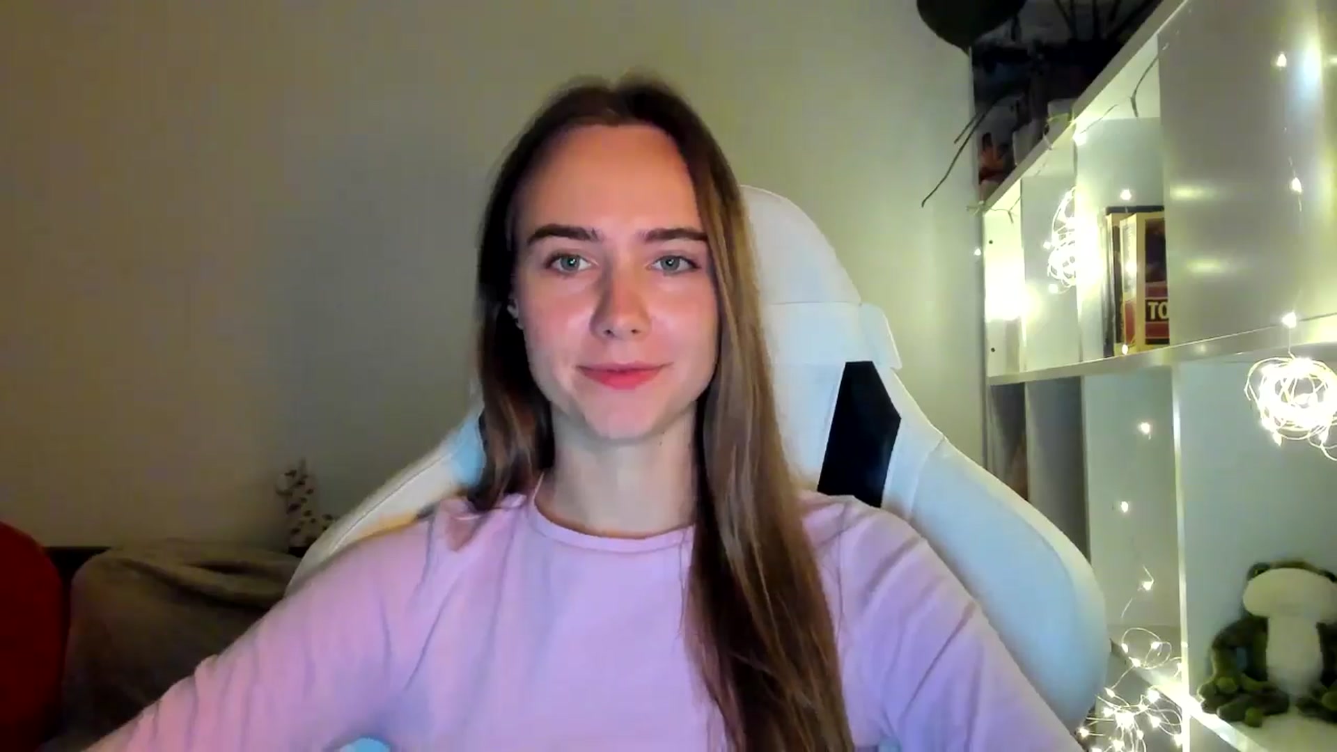 Gallery image thumbnail from OhAlisa's myfreecams stream on, 10/07/2025, 18:03 image 2 of 20