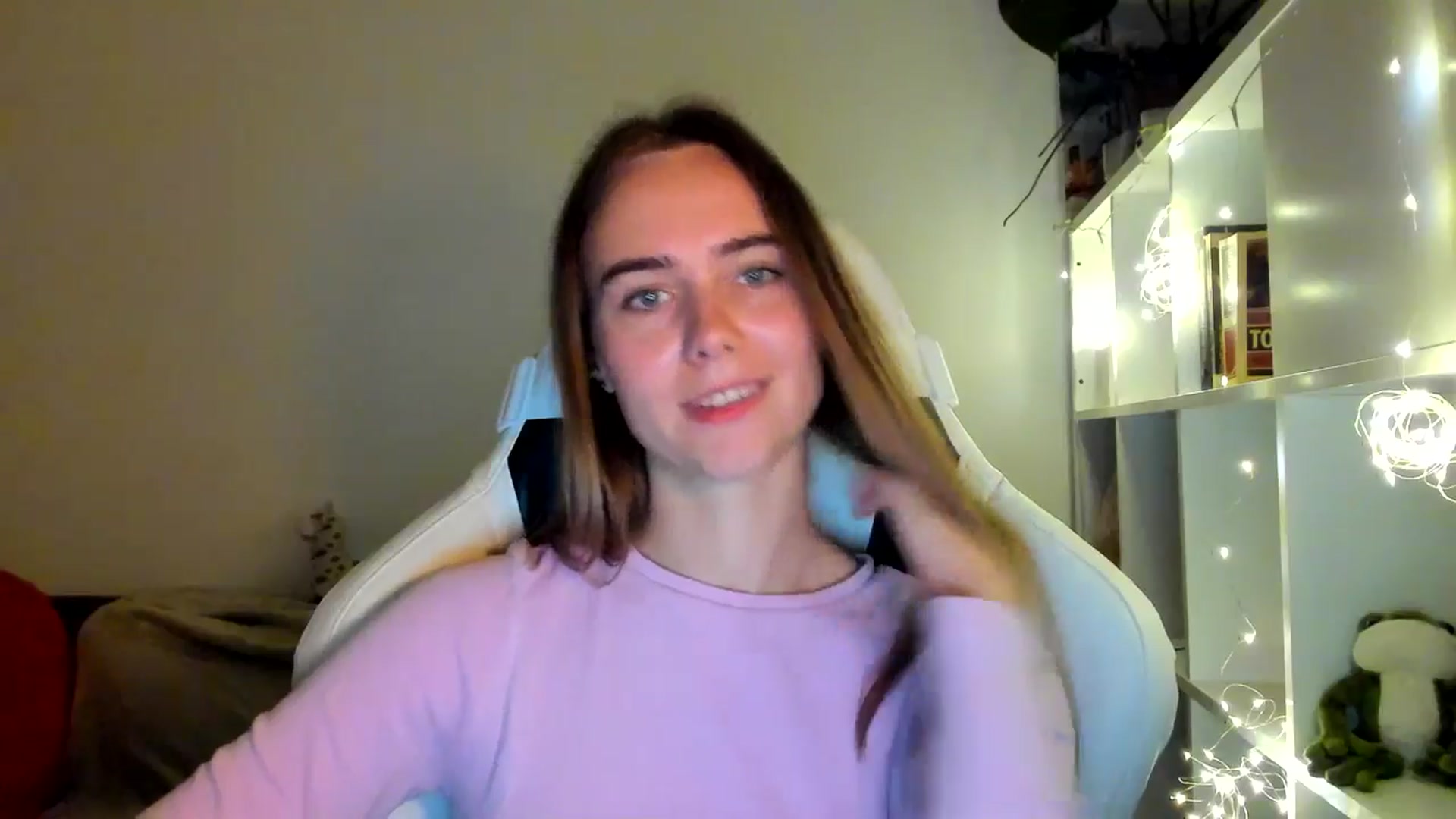 Gallery image thumbnail from OhAlisa's myfreecams stream on, 10/07/2025, 18:03 image 7 of 20