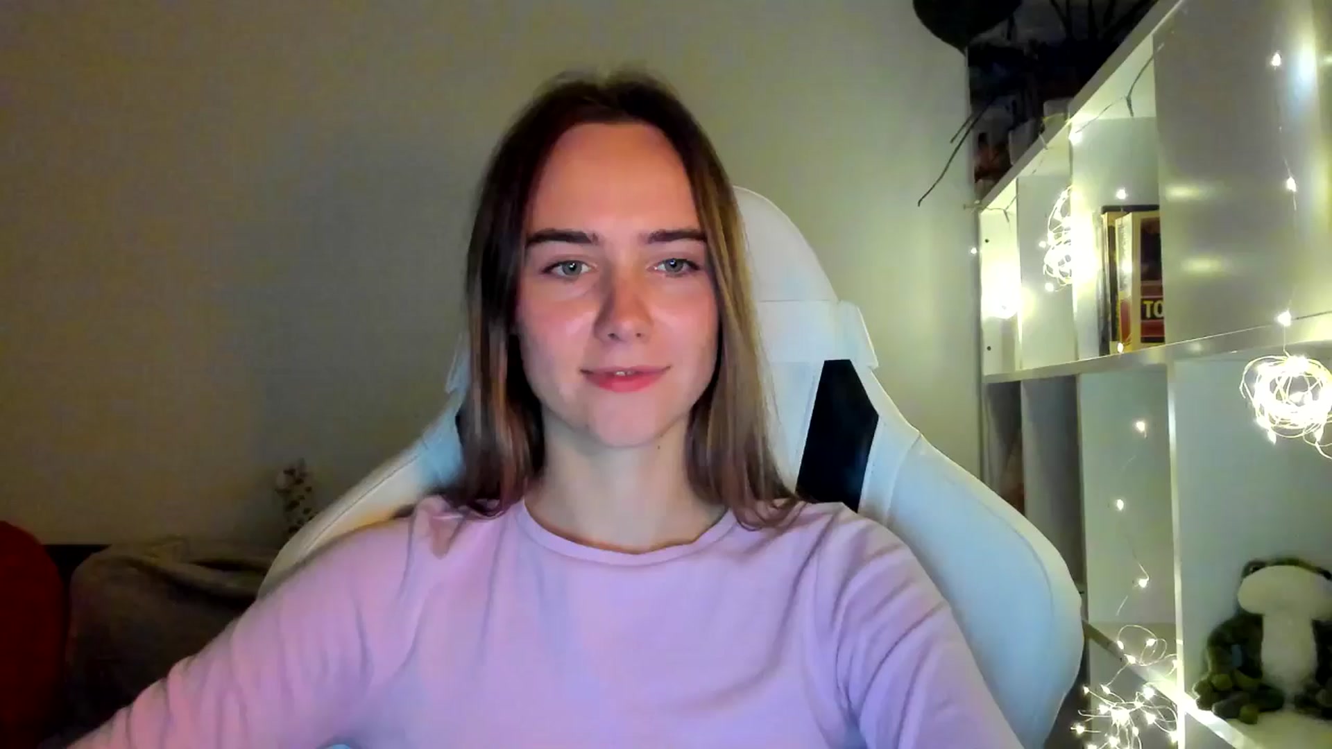 Gallery image thumbnail from OhAlisa's myfreecams stream on, 10/07/2025, 18:03 image 1 of 20