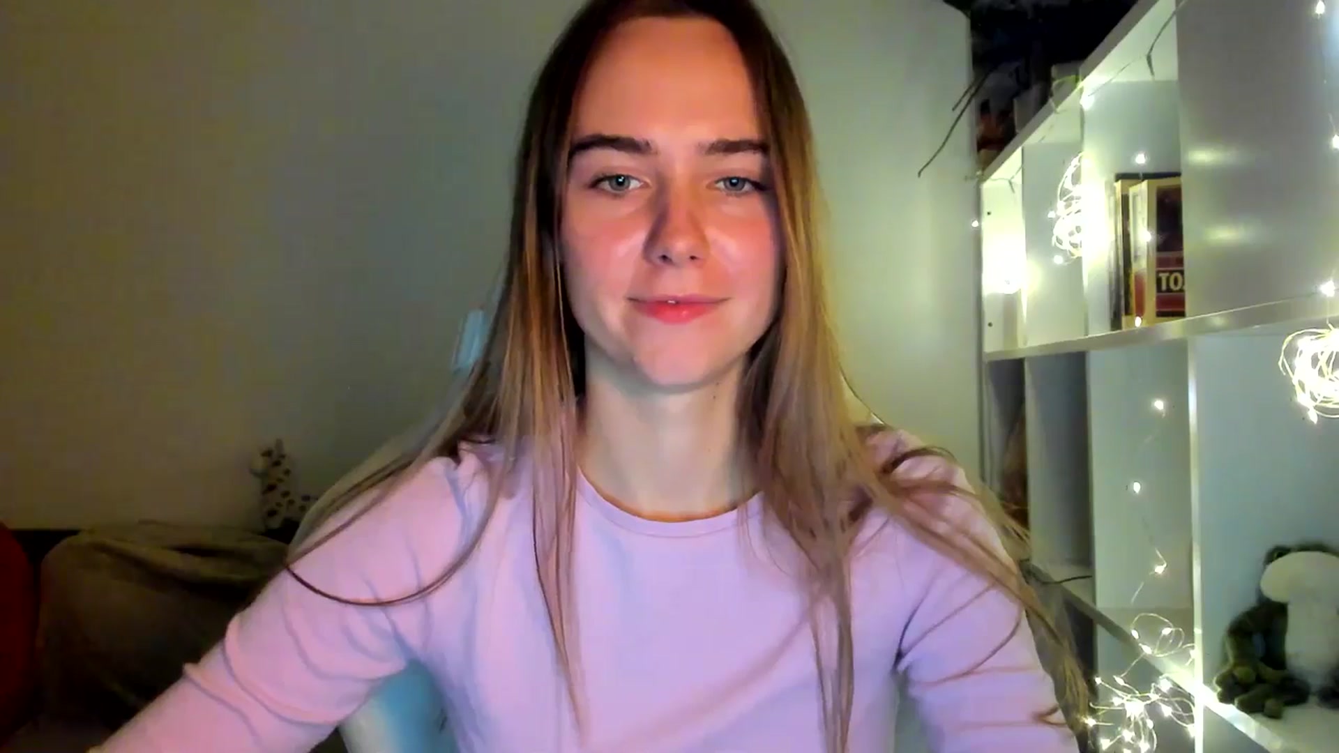 Gallery image thumbnail from OhAlisa's myfreecams stream on, 10/07/2025, 18:54 image 10 of 20