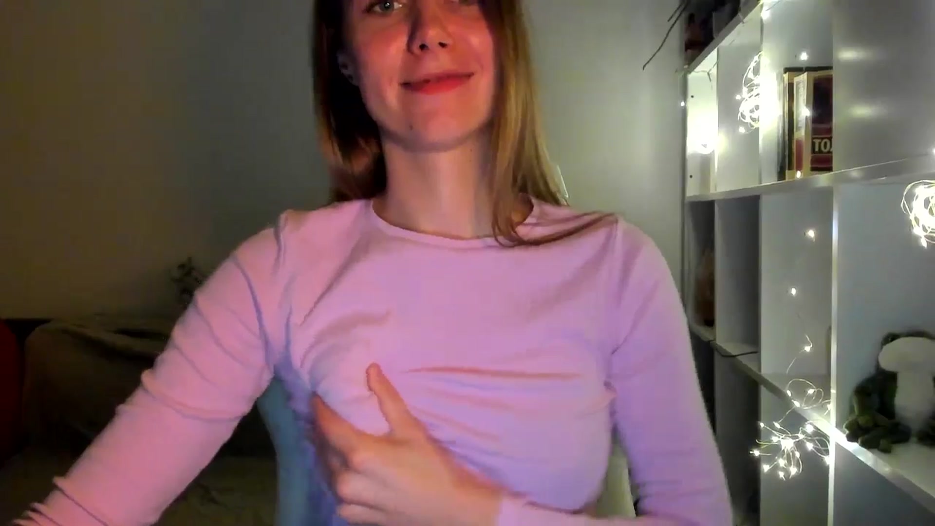 Gallery image thumbnail from OhAlisa's myfreecams stream on, 10/07/2025, 18:54 image 14 of 20