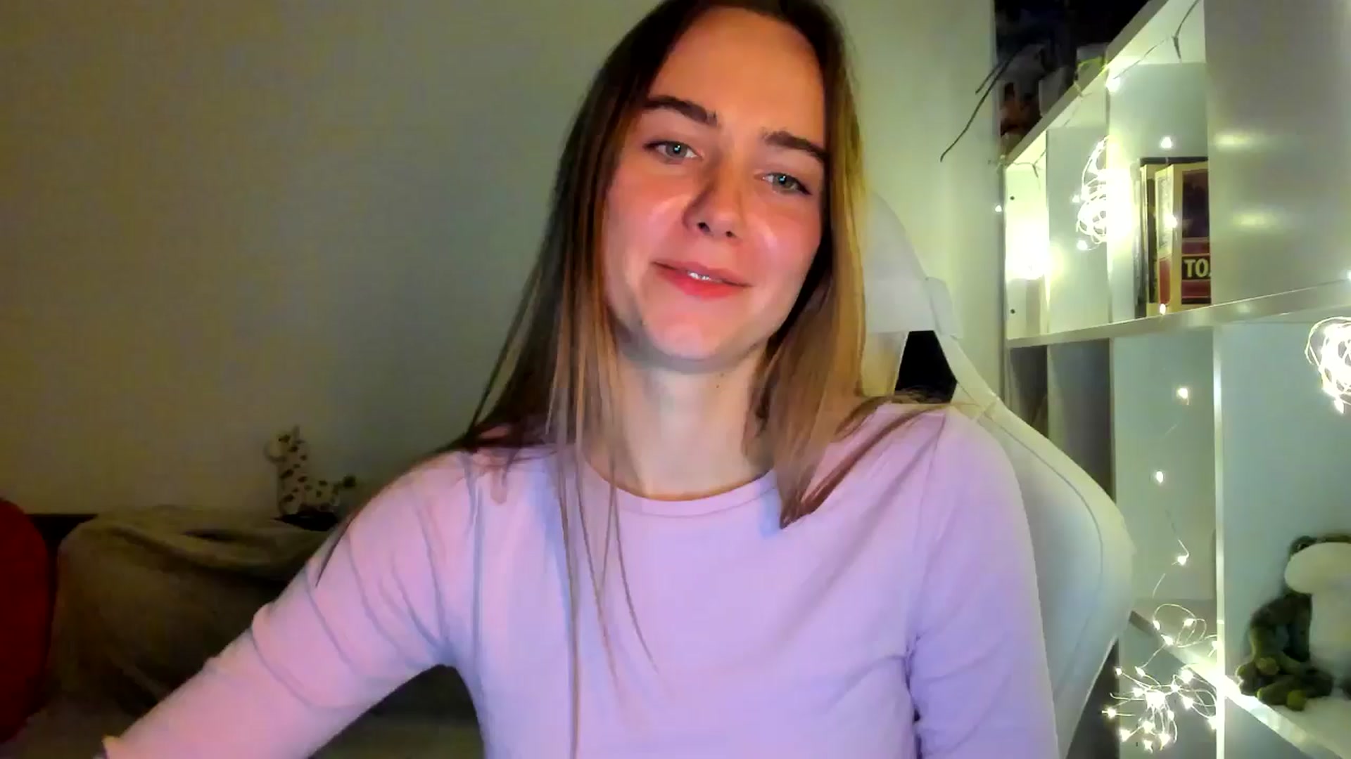 Gallery image thumbnail from OhAlisa's myfreecams stream on, 10/07/2025, 18:54 image 7 of 20