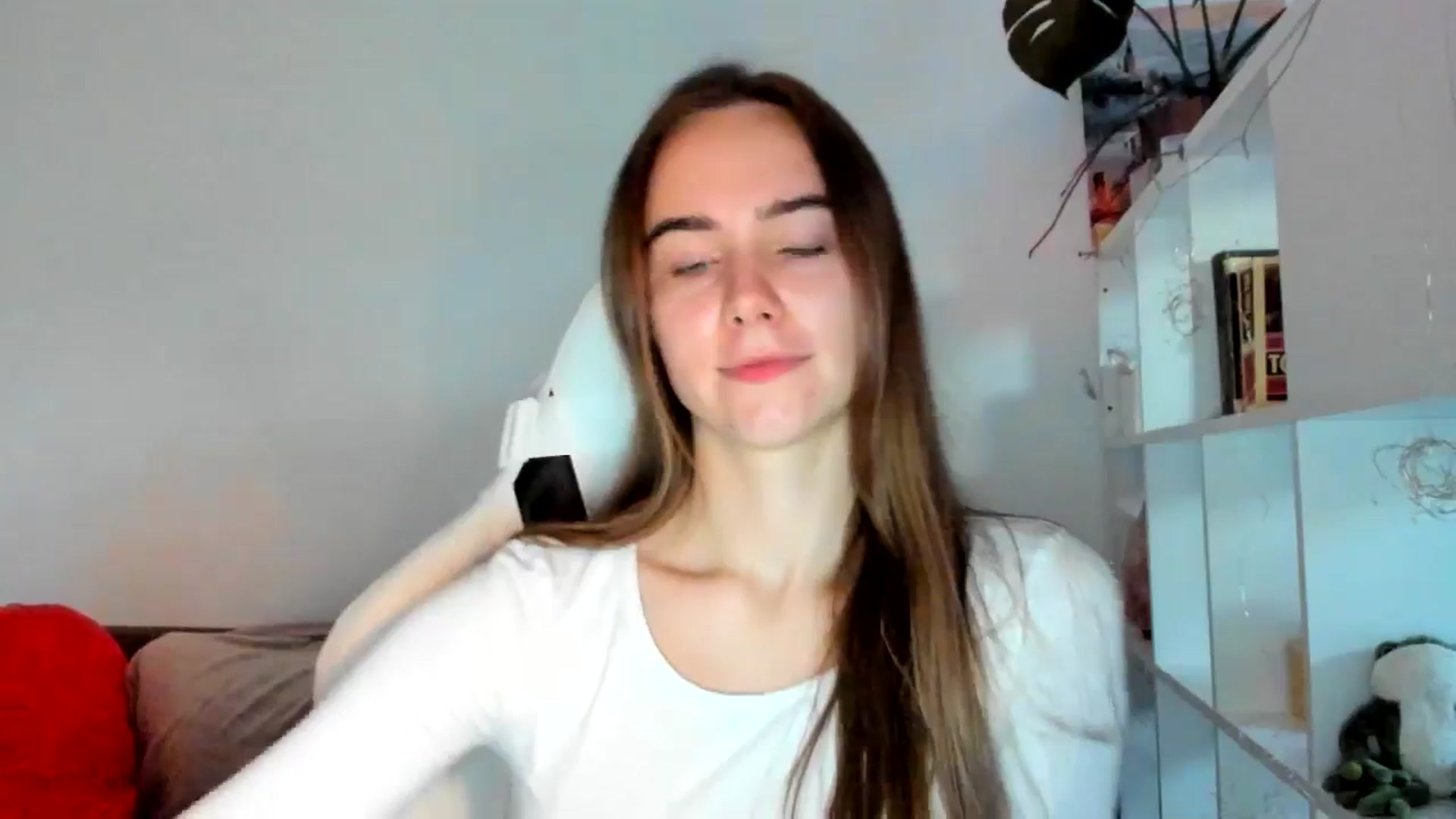 Gallery image thumbnail from OhAlisa's myfreecams stream on, 10/09/2025, 15:35 image 16 of 20