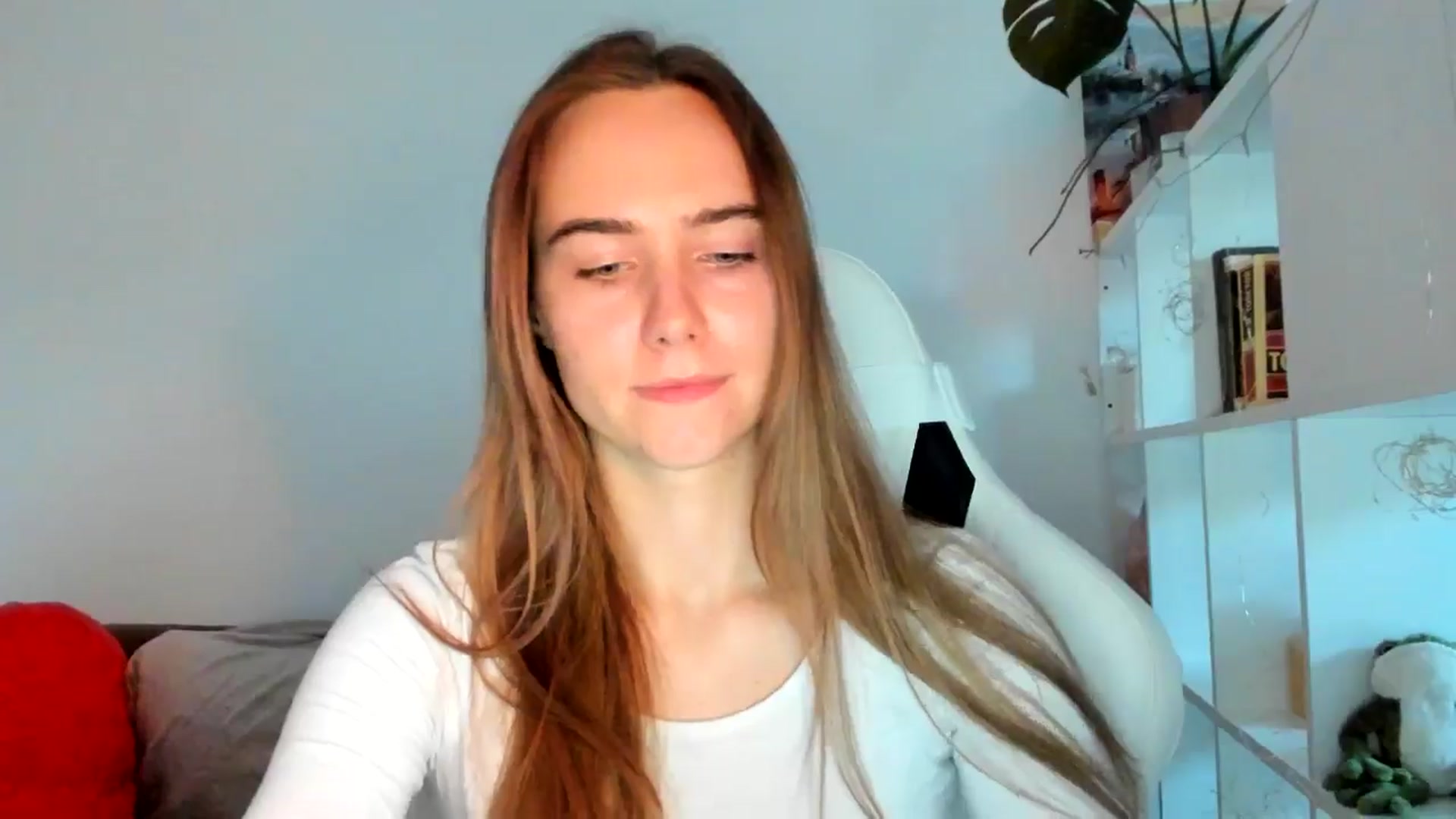 Gallery image thumbnail from OhAlisa's myfreecams stream on, 10/09/2025, 15:35 image 6 of 20