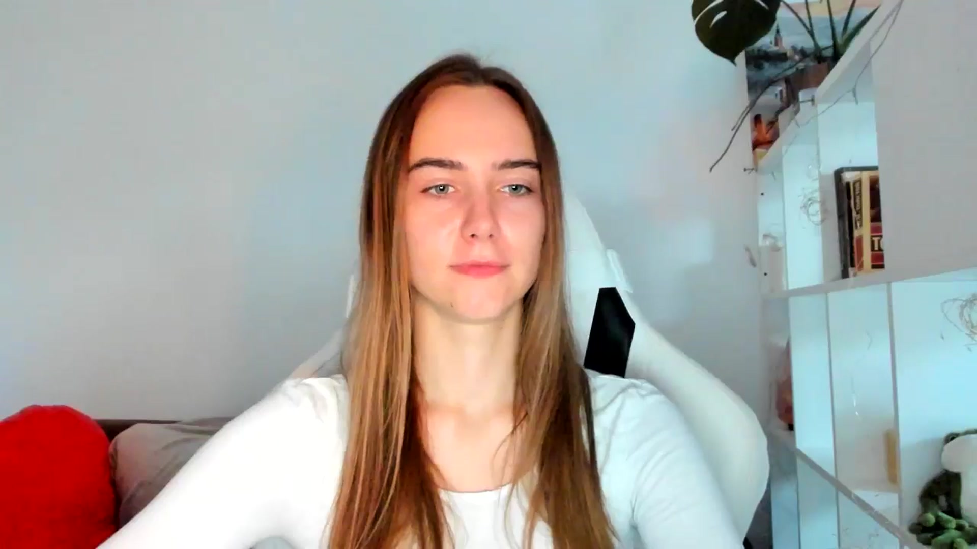 Gallery image thumbnail from OhAlisa's myfreecams stream on, 10/09/2025, 15:35 image 2 of 20