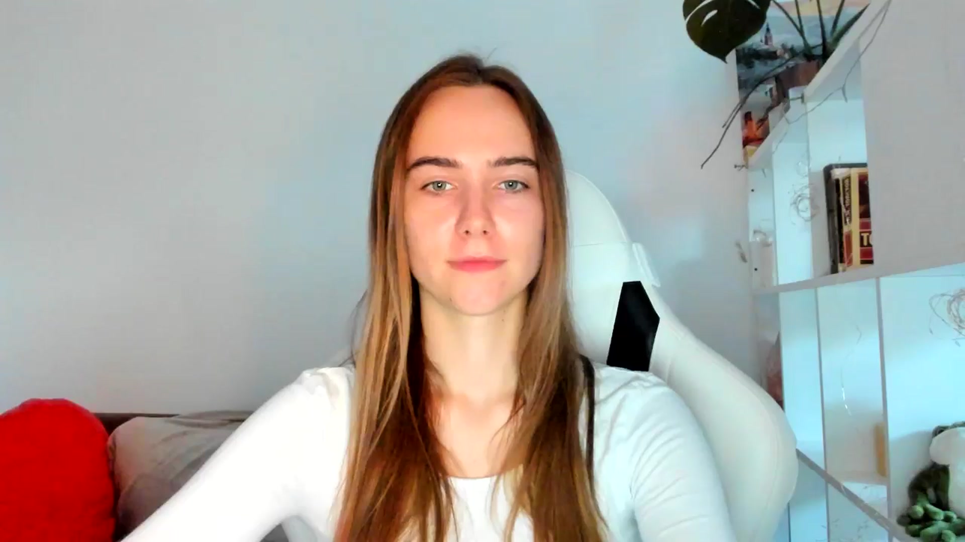 Gallery image thumbnail from OhAlisa's myfreecams stream on, 10/09/2025, 15:35 image 3 of 20