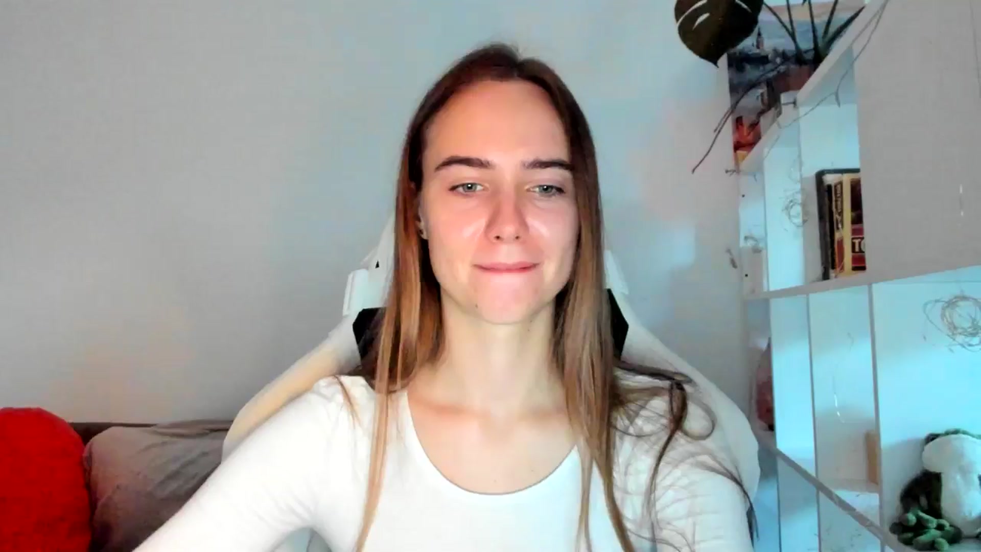 Gallery image thumbnail from OhAlisa's myfreecams stream on, 10/09/2025, 16:34 image 3 of 20
