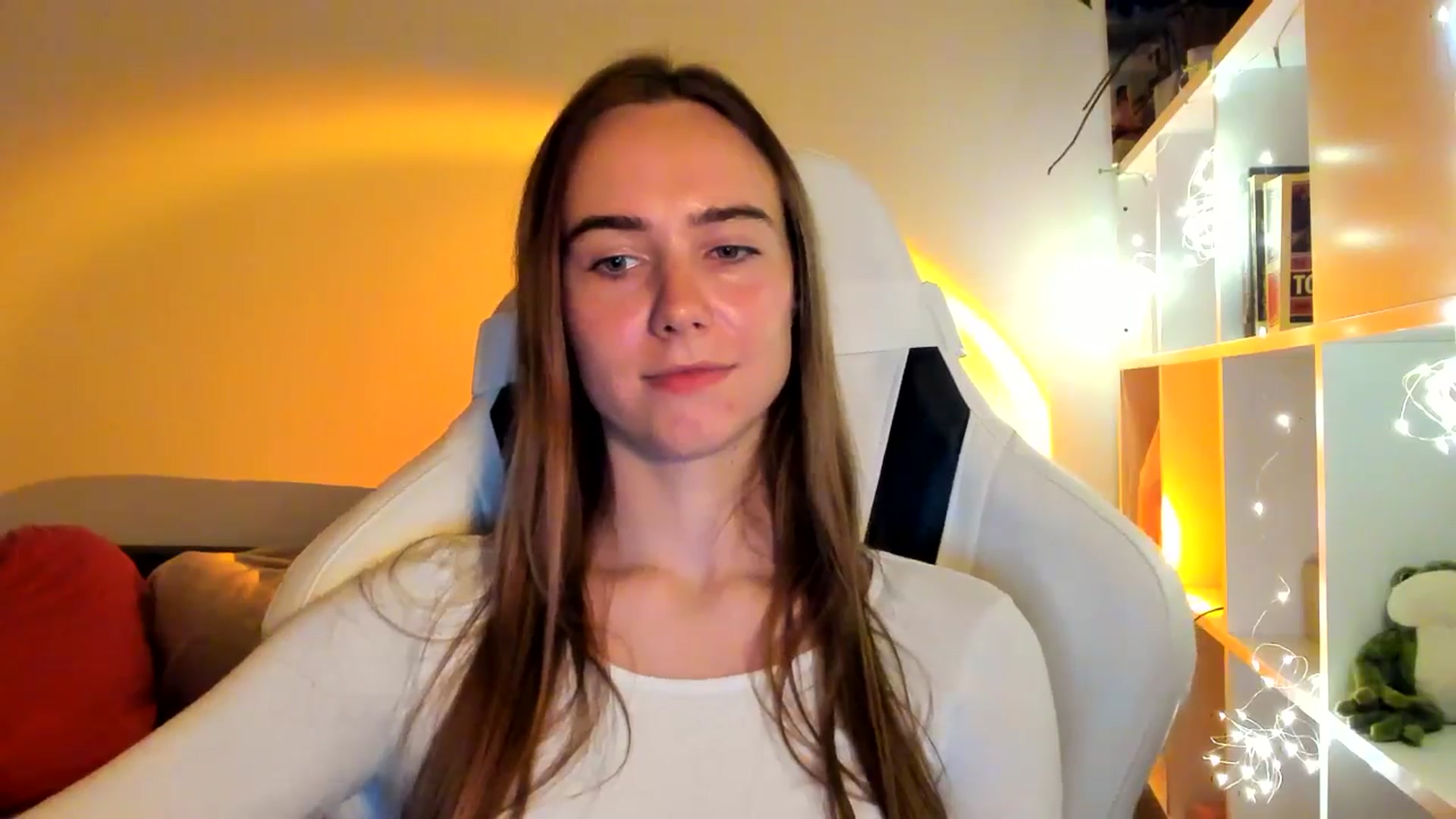 Gallery image thumbnail from OhAlisa's myfreecams stream on, 10/09/2025, 18:13 image 13 of 20