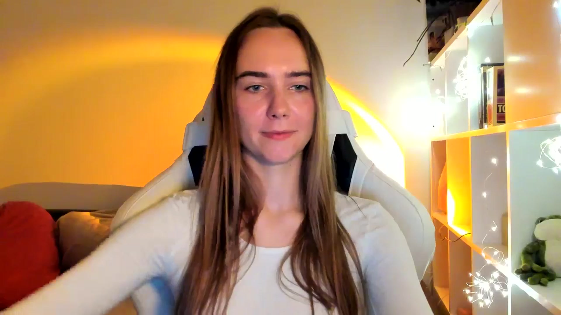 Gallery image thumbnail from OhAlisa's myfreecams stream on, 10/09/2025, 18:13 image 3 of 20