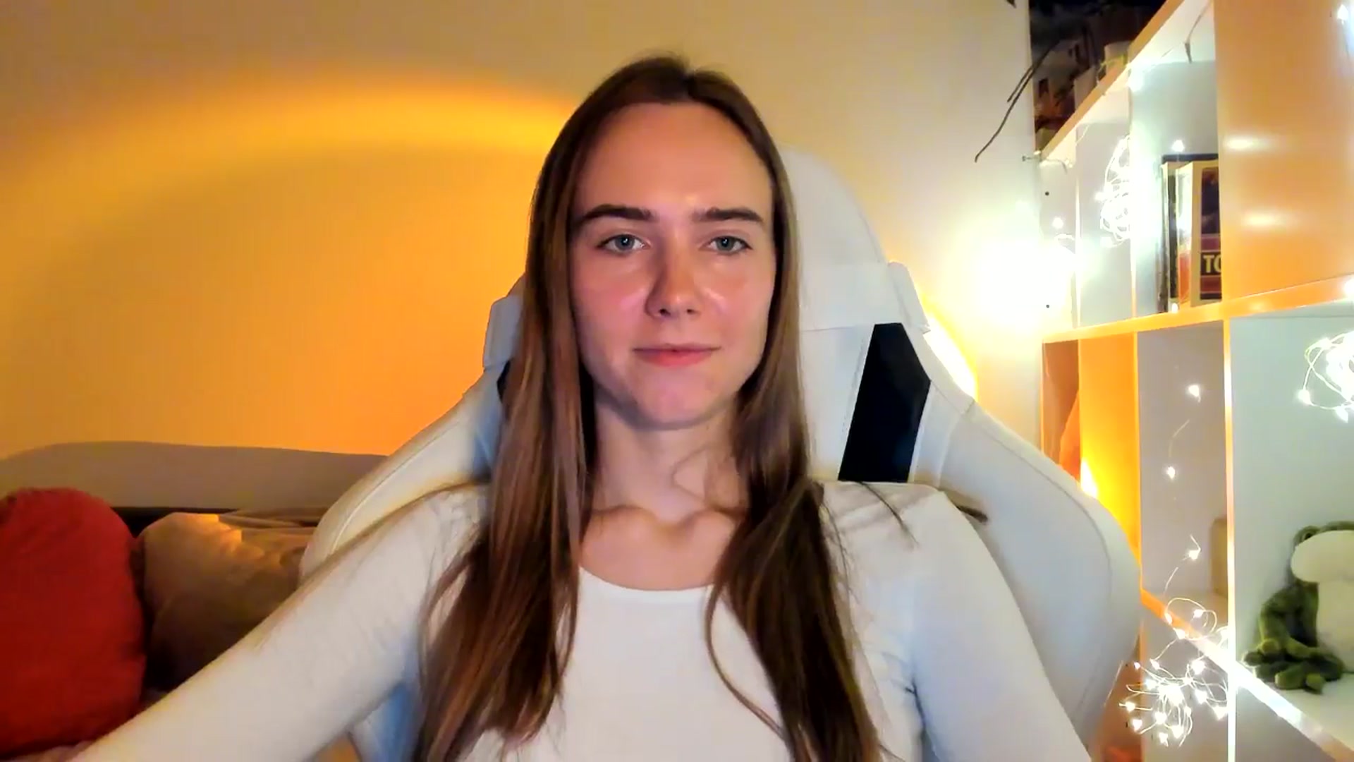 Gallery image thumbnail from OhAlisa's myfreecams stream on, 10/09/2025, 18:13 image 19 of 20