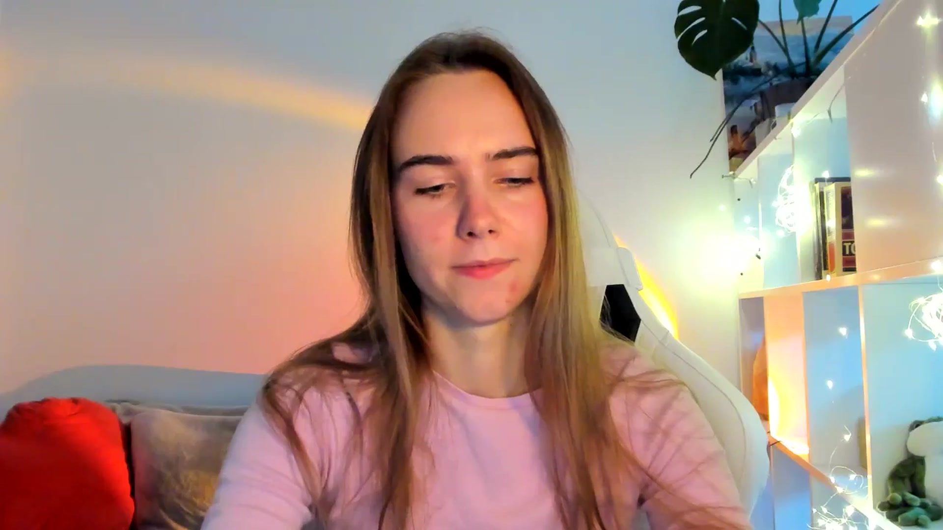 Gallery image thumbnail from OhAlisa's myfreecams stream on, 10/10/2025, 15:35 image 19 of 20