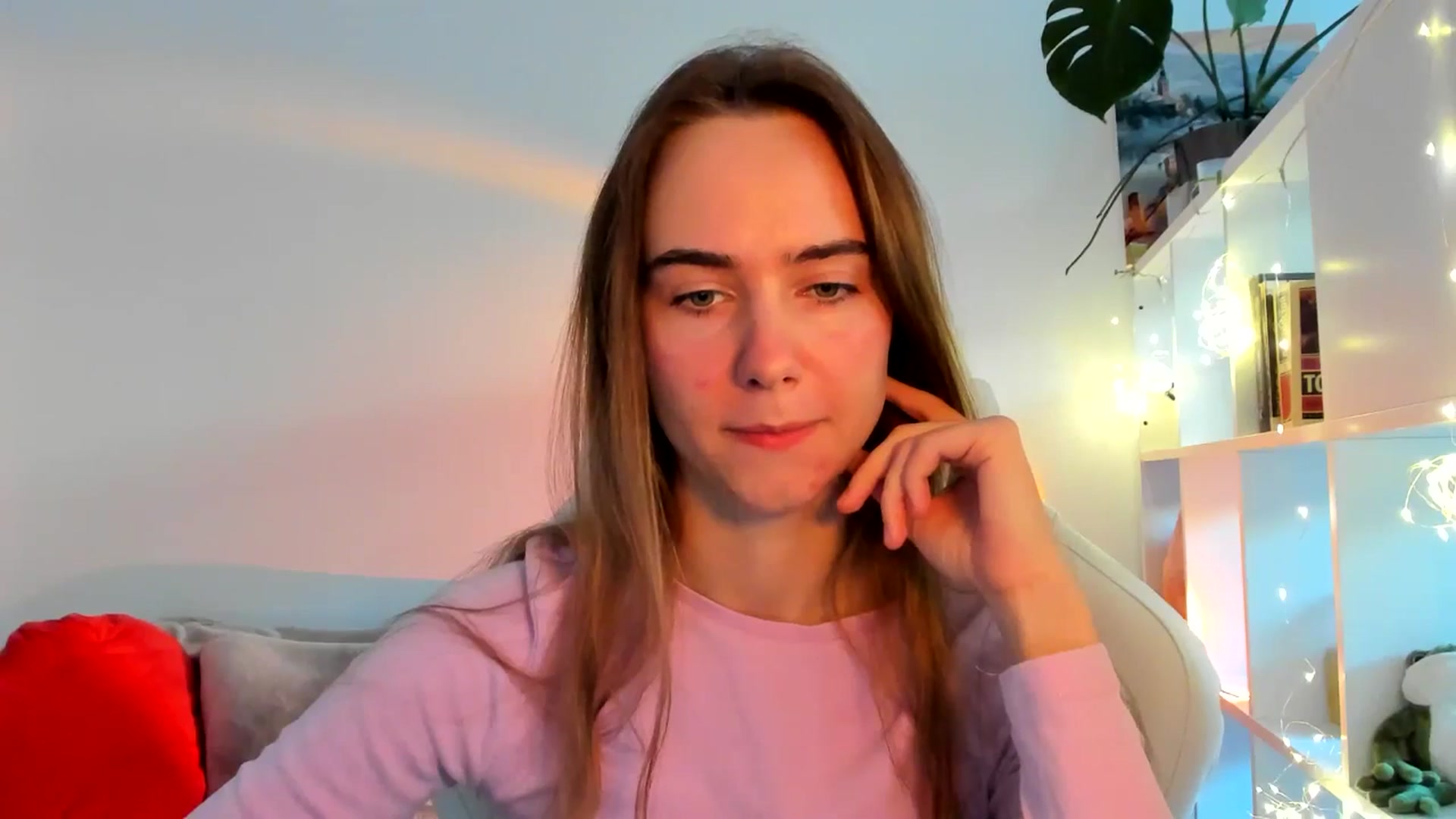 Gallery image thumbnail from OhAlisa's myfreecams stream on, 10/10/2025, 15:35 image 9 of 20
