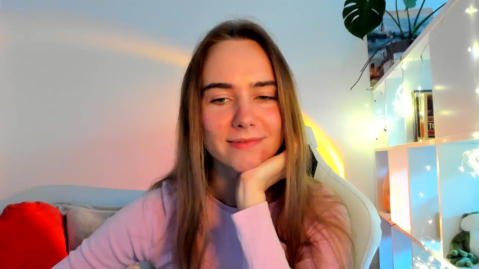 Gallery image thumbnail from OhAlisa's myfreecams stream on, 10/10/2025, 15:35 image 15 of 20