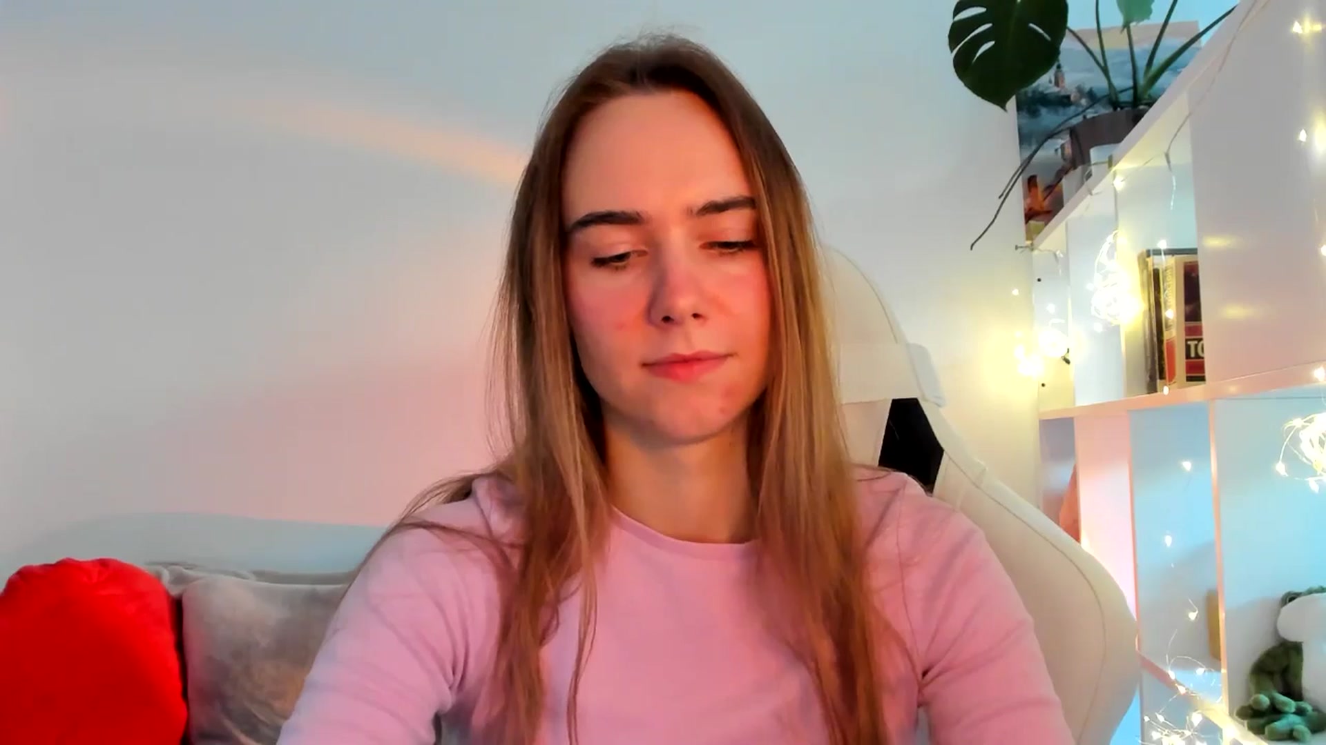 Gallery image thumbnail from OhAlisa's myfreecams stream on, 10/10/2025, 15:35 image 6 of 20