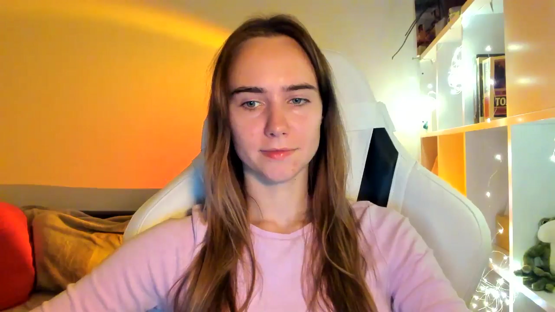 Gallery image thumbnail from OhAlisa's myfreecams stream on, 10/11/2025, 18:10 image 14 of 20