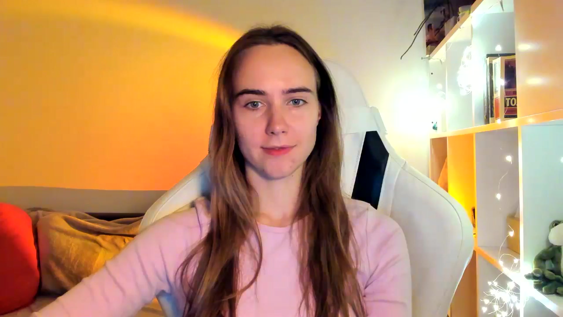 Gallery image thumbnail from OhAlisa's myfreecams stream on, 10/11/2025, 18:10 image 2 of 20