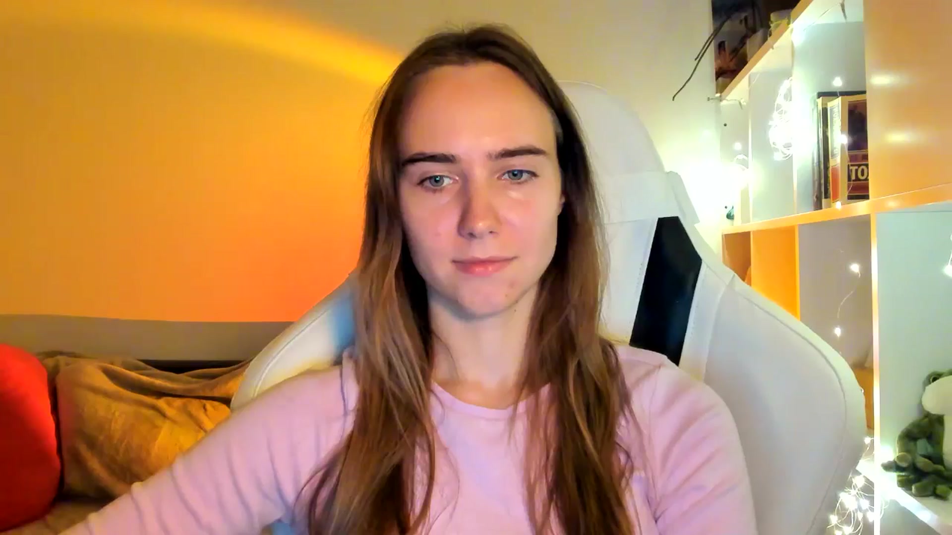 Gallery image thumbnail from OhAlisa's myfreecams stream on, 10/11/2025, 18:10 image 10 of 20