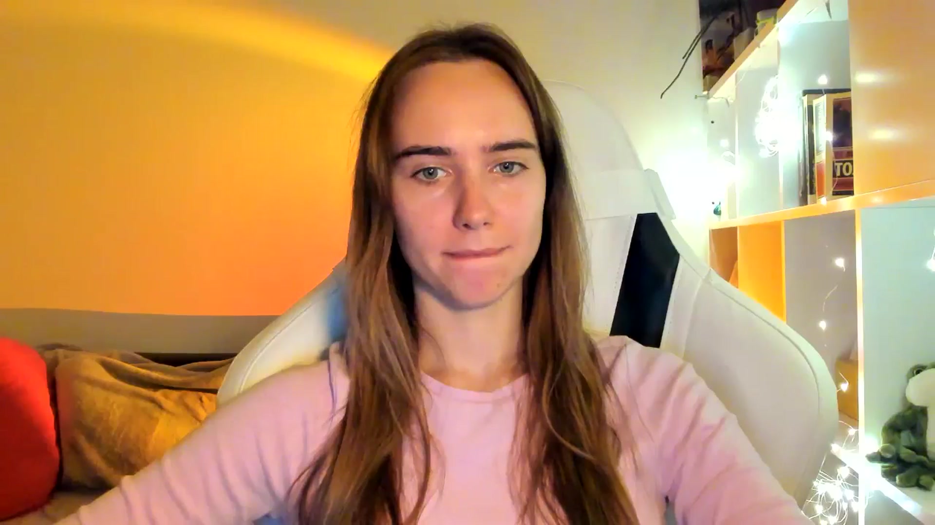 Gallery image thumbnail from OhAlisa's myfreecams stream on, 10/11/2025, 18:10 image 16 of 20