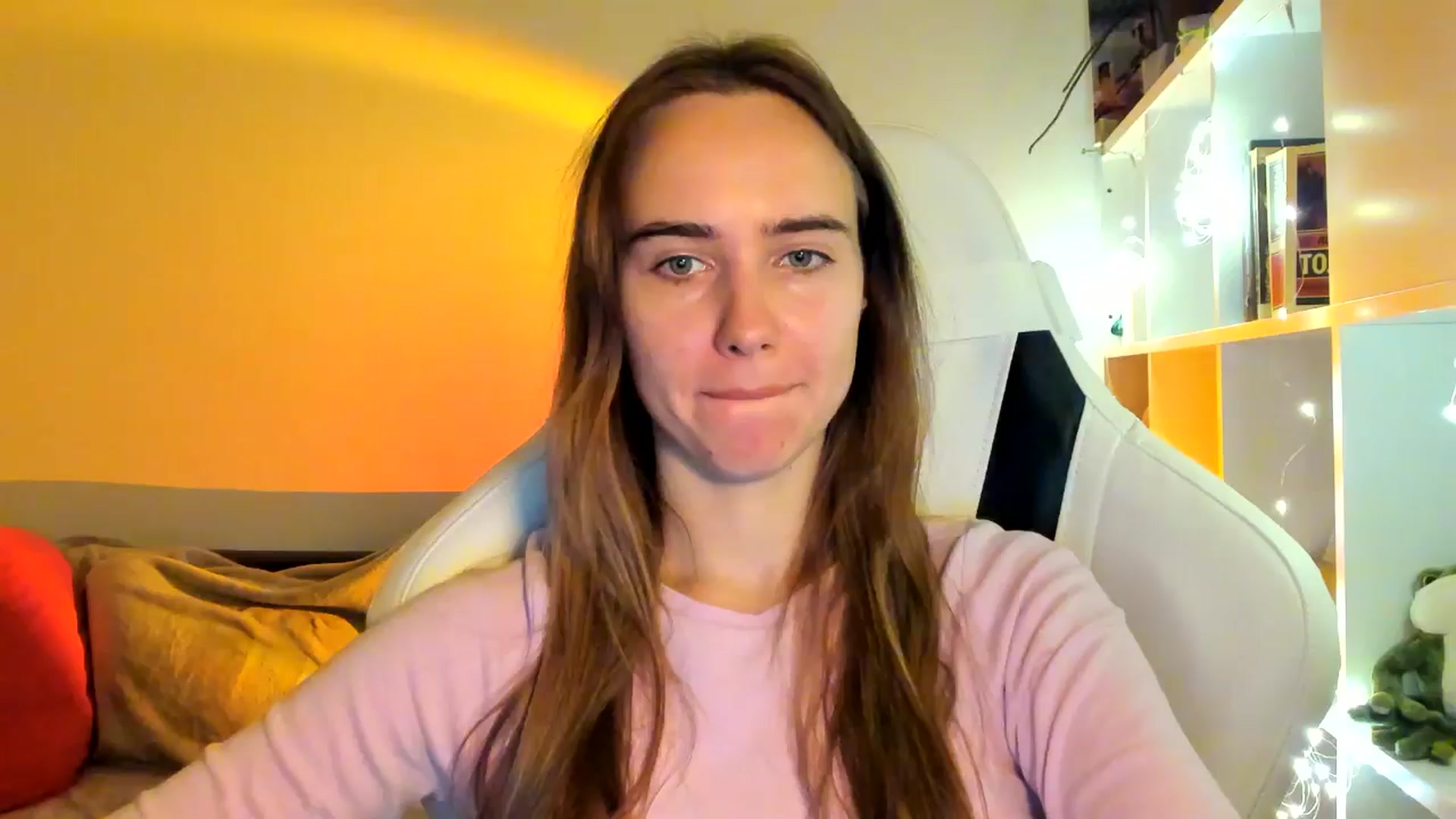 Gallery image thumbnail from OhAlisa's myfreecams stream on, 10/11/2025, 18:10 image 7 of 20