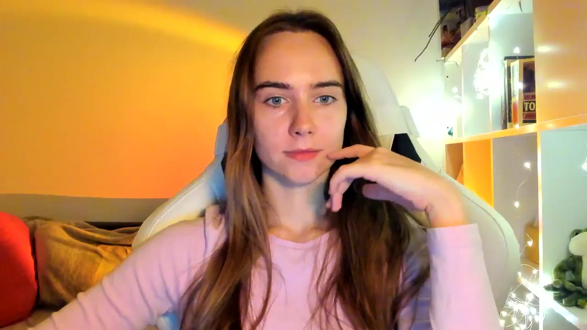 Gallery image thumbnail from OhAlisa's myfreecams stream on, 10/11/2025, 18:23 image 2 of 20