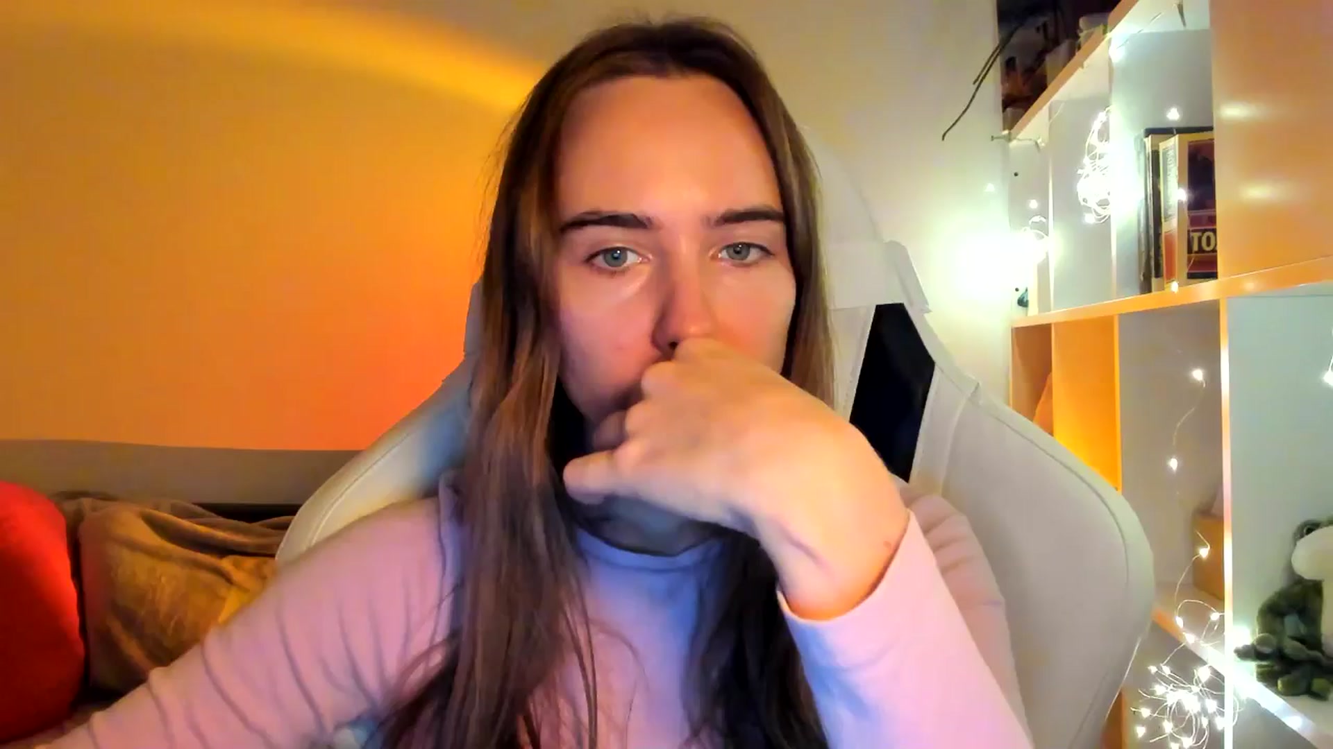 Gallery image thumbnail from OhAlisa's myfreecams stream on, 10/11/2025, 18:23 image 1 of 20