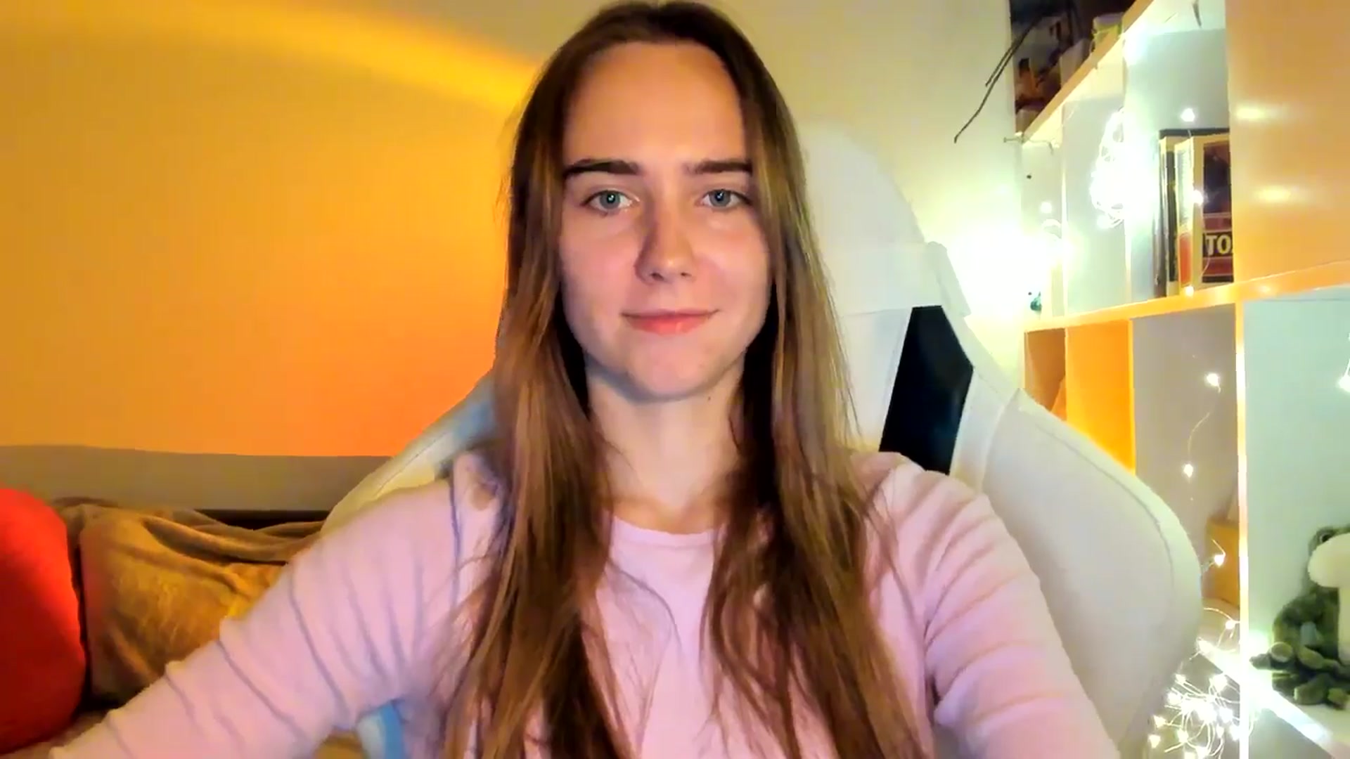 Gallery image thumbnail from OhAlisa's myfreecams stream on, 10/11/2025, 18:23 image 18 of 20