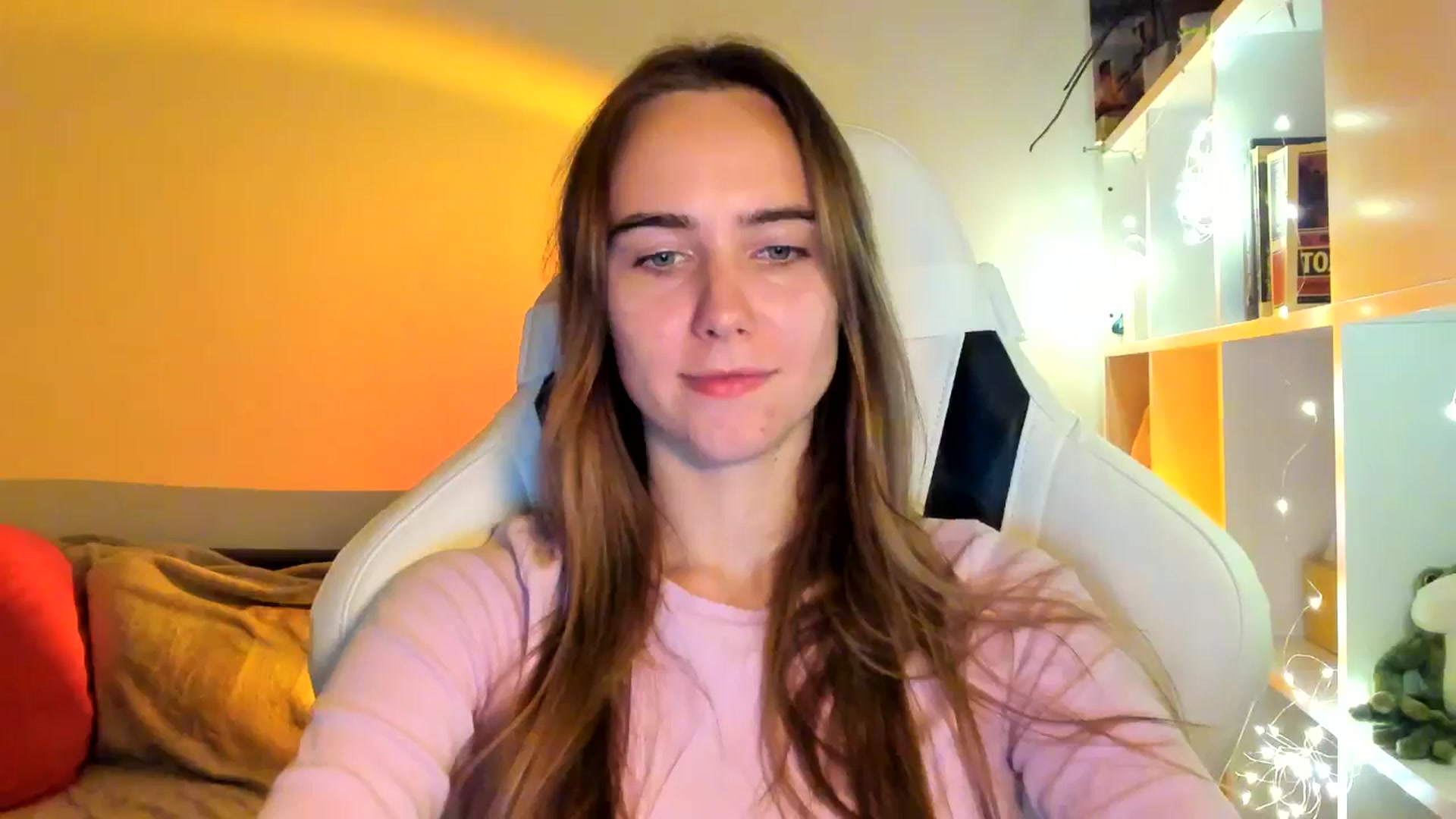 Gallery image thumbnail from OhAlisa's myfreecams stream on, 10/11/2025, 18:23 image 11 of 20
