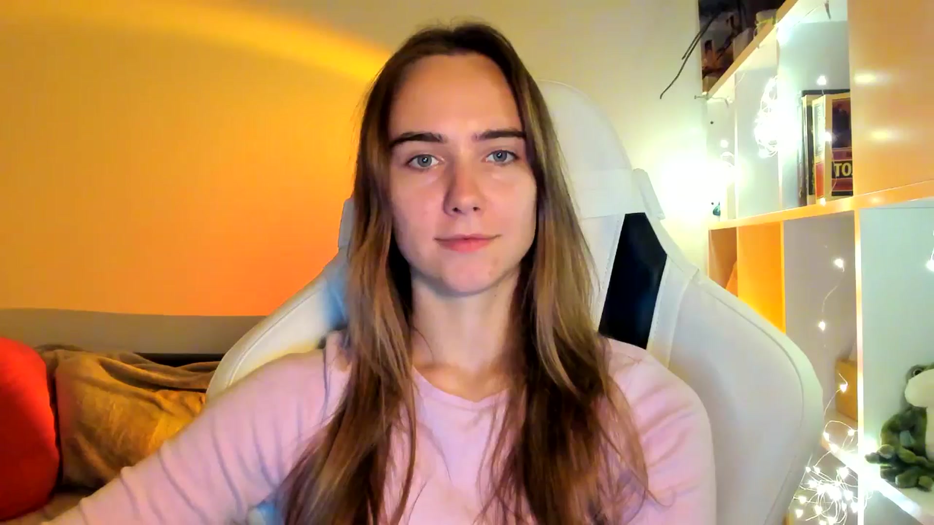 Gallery image thumbnail from OhAlisa's myfreecams stream on, 10/11/2025, 18:23 image 6 of 20