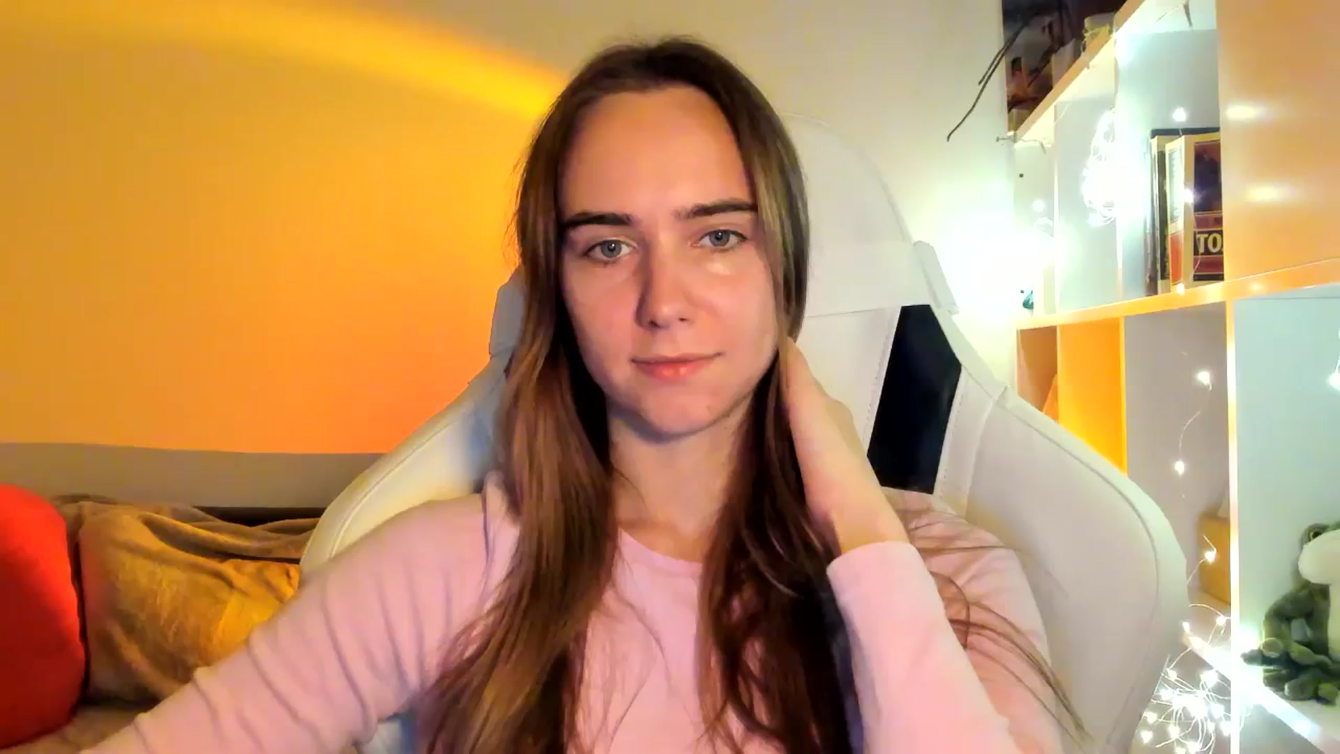Gallery image thumbnail from OhAlisa's myfreecams stream on, 10/11/2025, 18:23 image 9 of 20