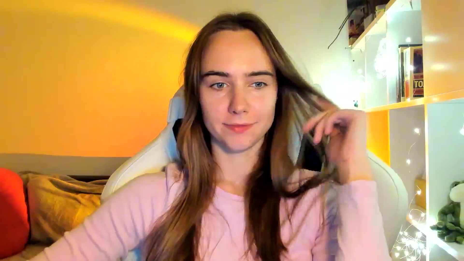 Gallery image thumbnail from OhAlisa's myfreecams stream on, 10/11/2025, 18:23 image 8 of 20