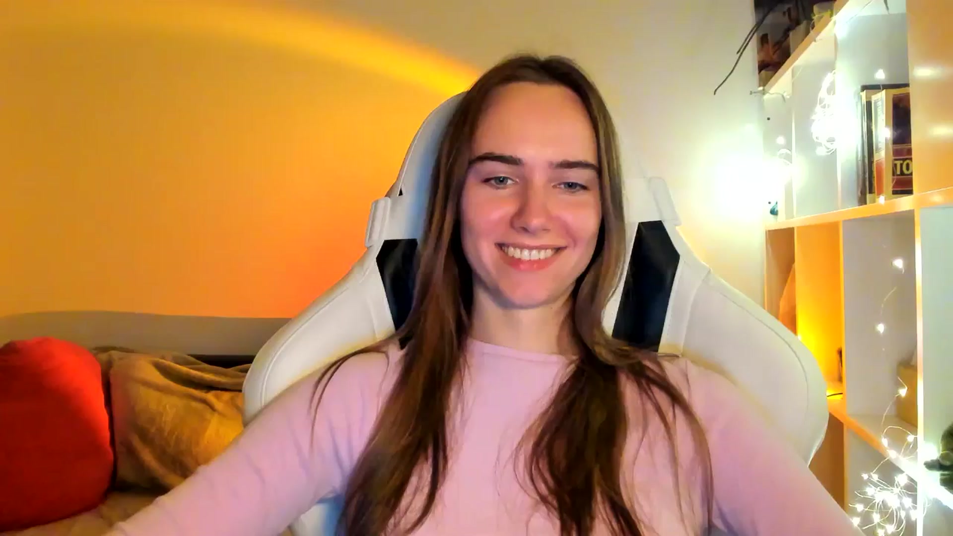 Gallery image thumbnail from OhAlisa's myfreecams stream on, 10/11/2025, 19:52 image 20 of 20