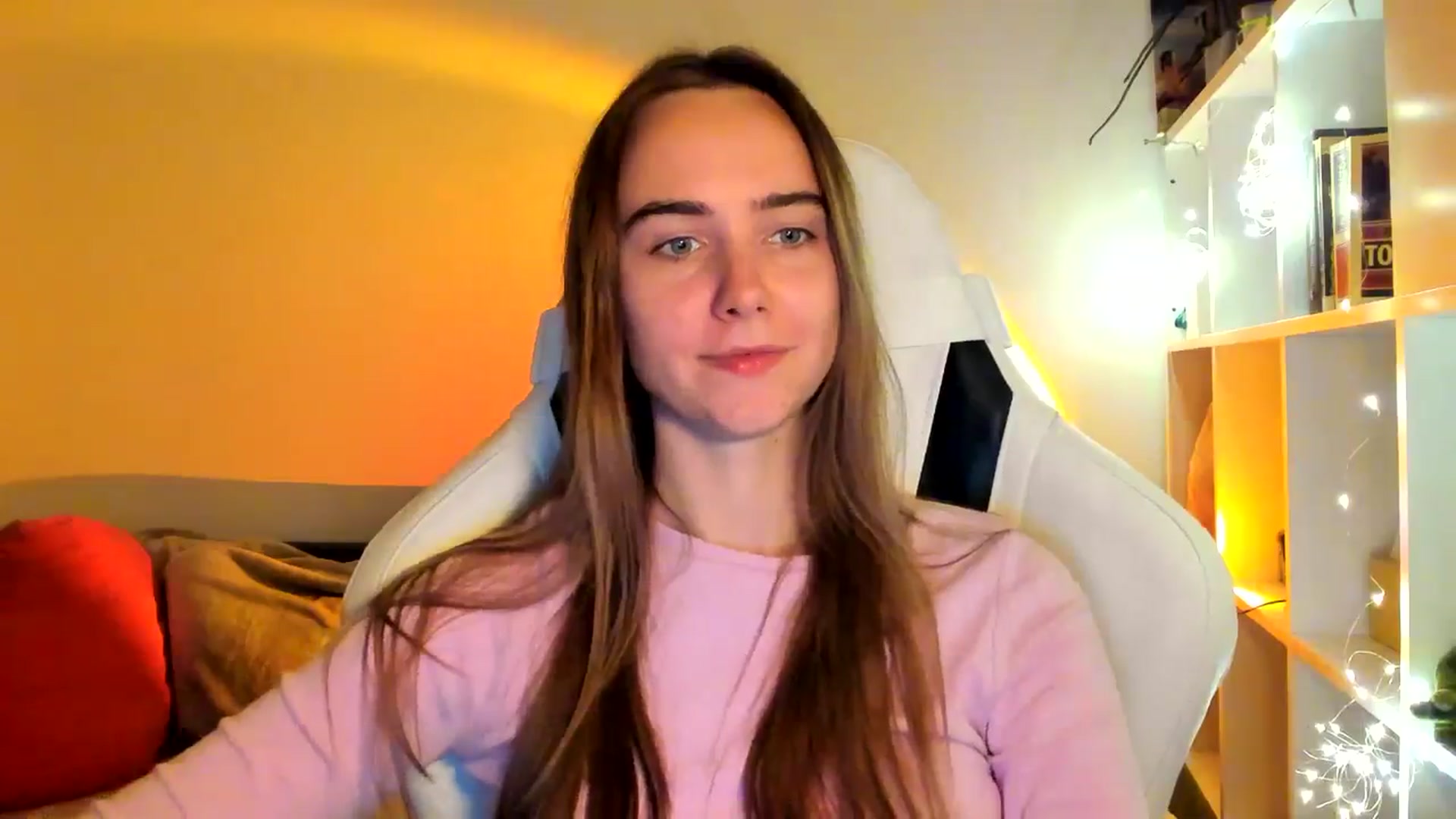 Gallery image thumbnail from OhAlisa's myfreecams stream on, 10/11/2025, 19:52 image 7 of 20