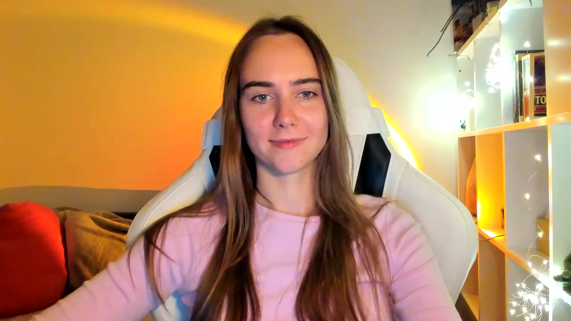 Gallery image thumbnail from OhAlisa's myfreecams stream on, 10/11/2025, 19:52 image 6 of 20