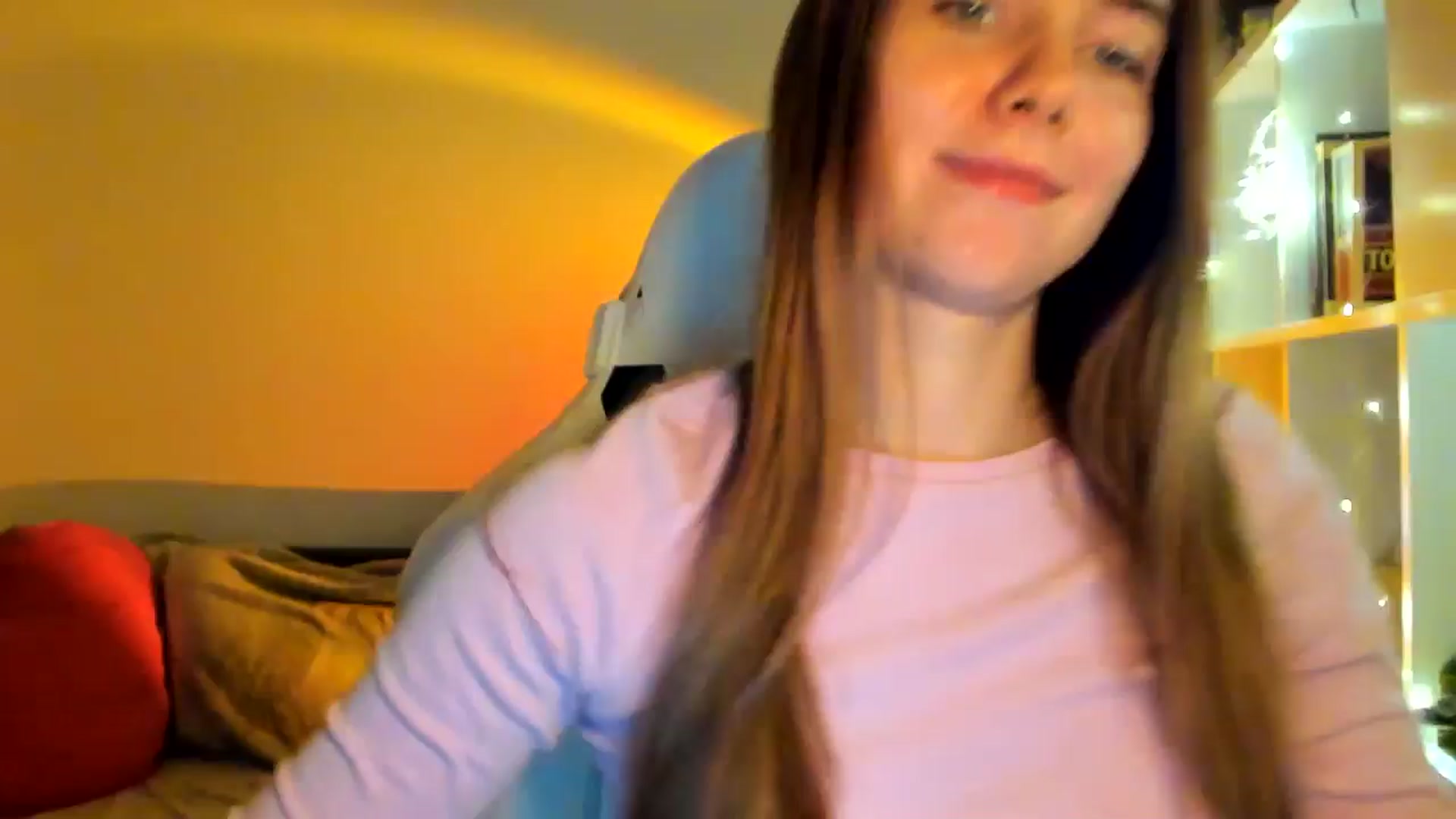 Gallery image thumbnail from OhAlisa's myfreecams stream on, 10/11/2025, 19:52 image 13 of 20