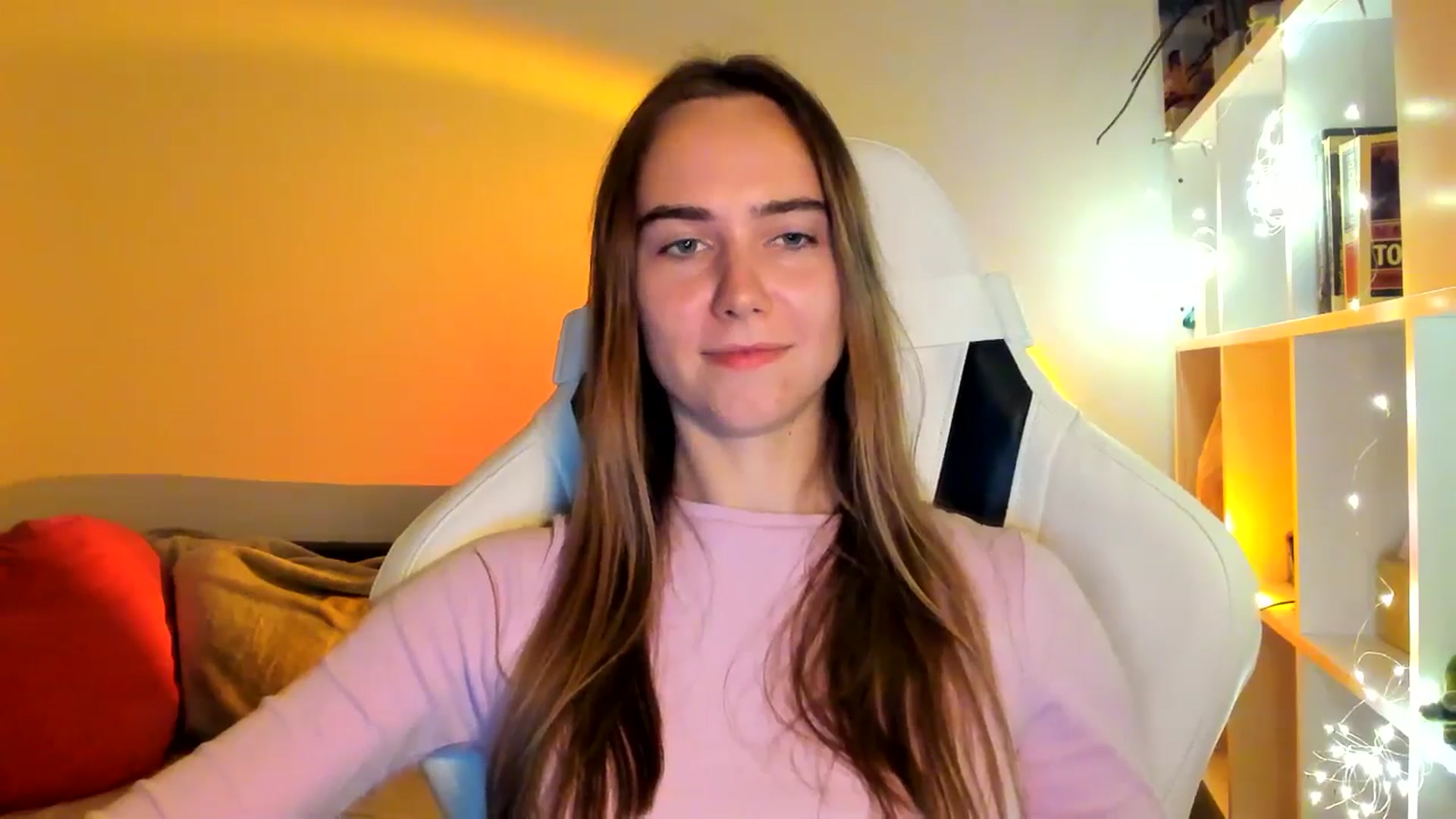 Gallery image thumbnail from OhAlisa's myfreecams stream on, 10/11/2025, 19:52 image 18 of 20
