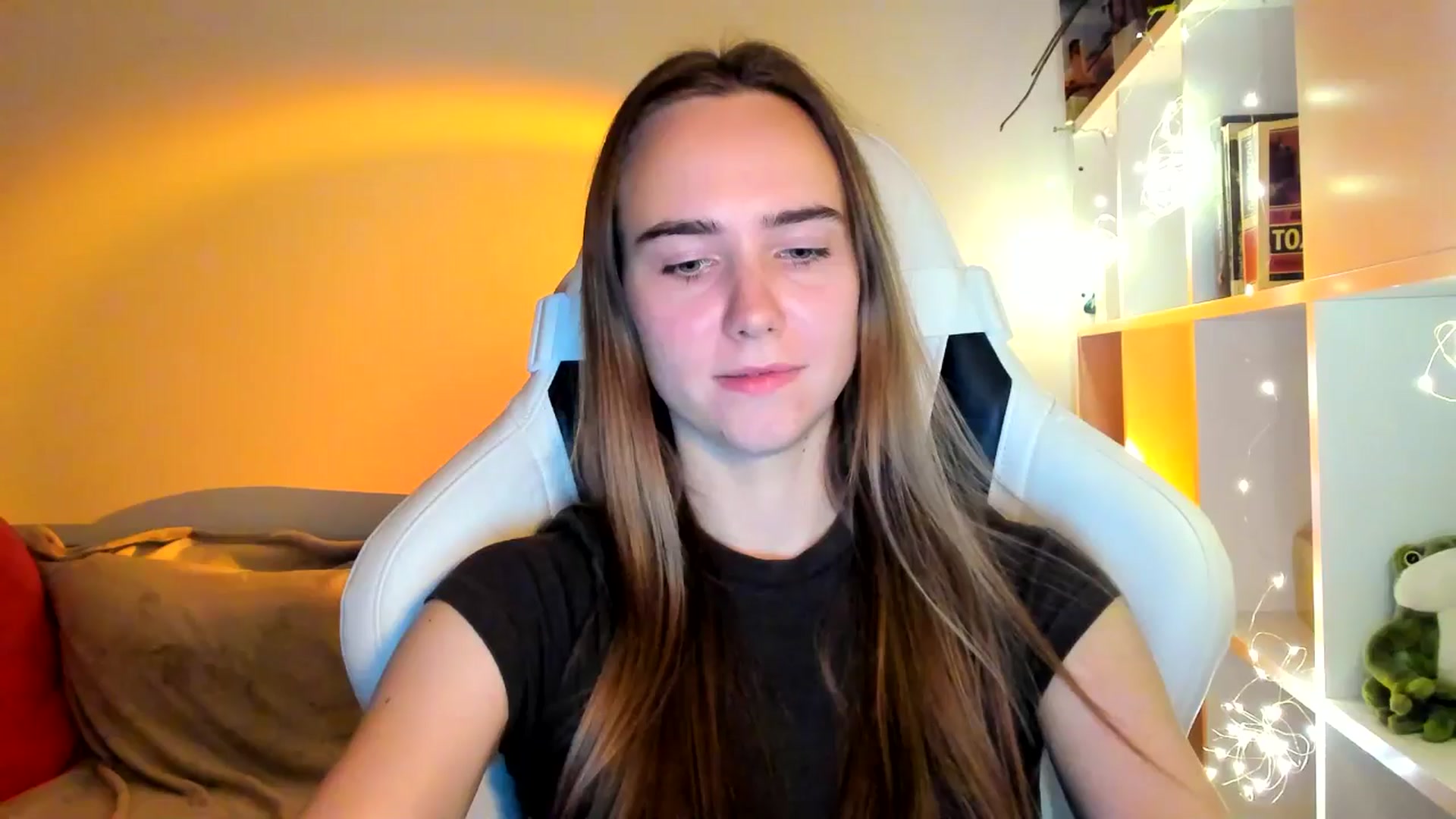 Gallery image thumbnail from OhAlisa's myfreecams stream on, 10/13/2025, 18:36 image 1 of 20