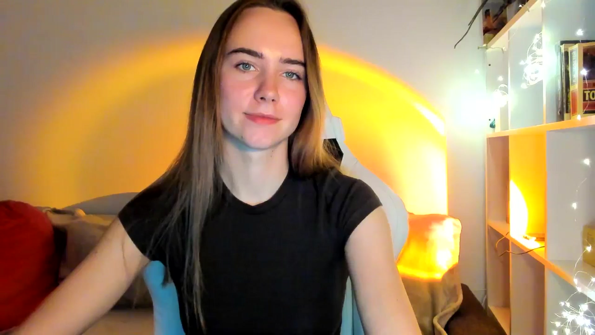 Gallery image thumbnail from OhAlisa's myfreecams stream on, 10/14/2025, 14:36 image 6 of 20