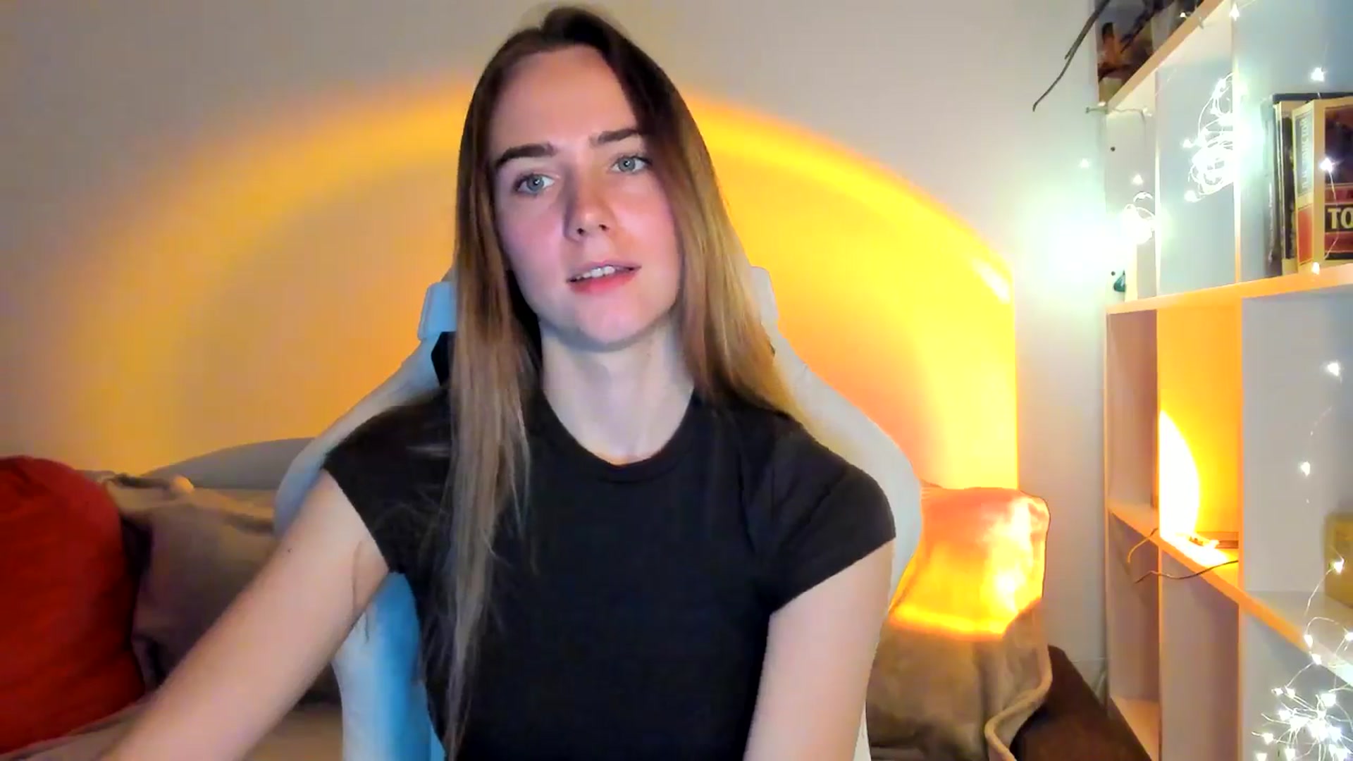 Gallery image thumbnail from OhAlisa's myfreecams stream on, 10/14/2025, 14:36 image 9 of 20